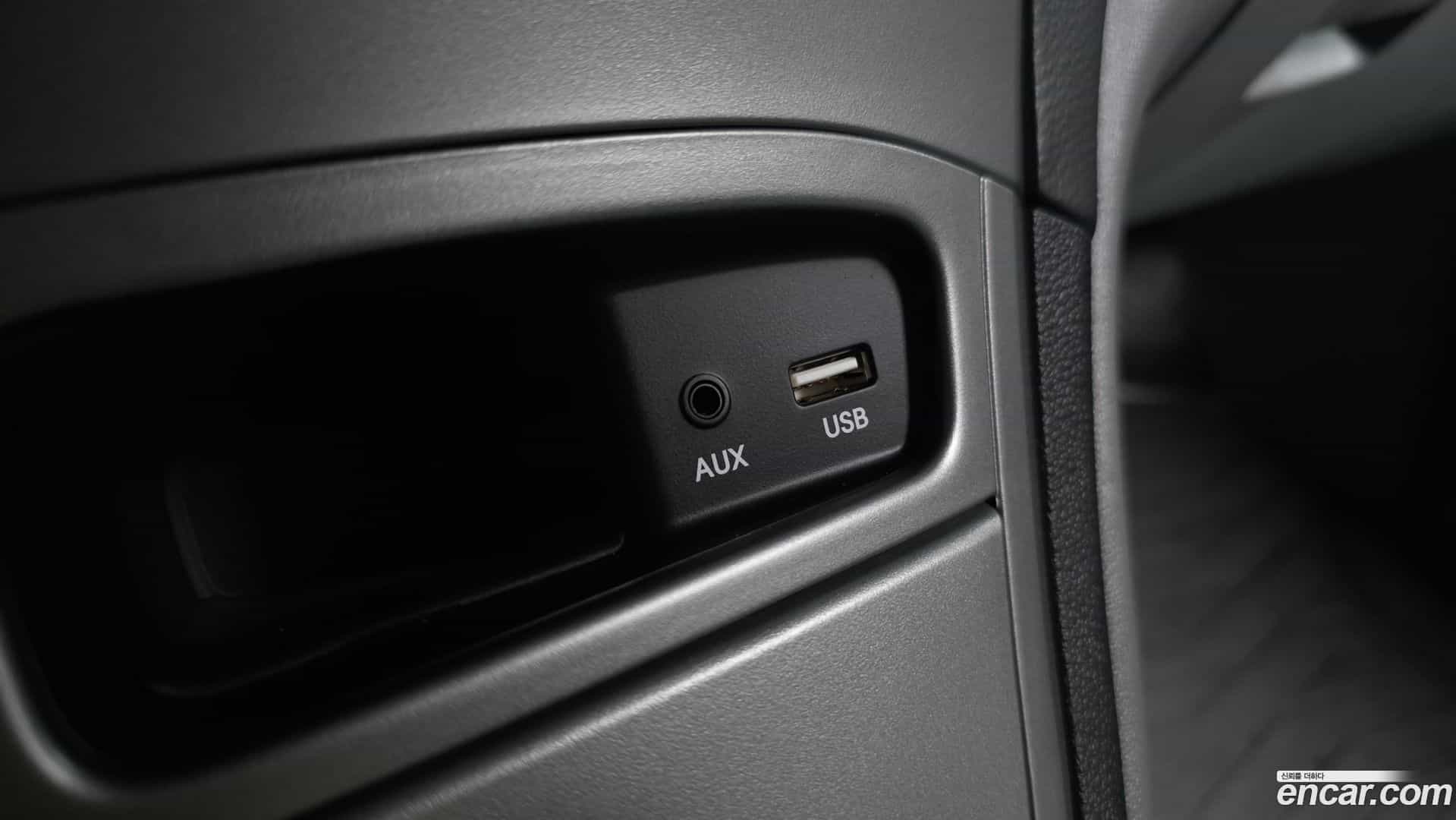 Starex Hyundai 2019.2-OPTION-040