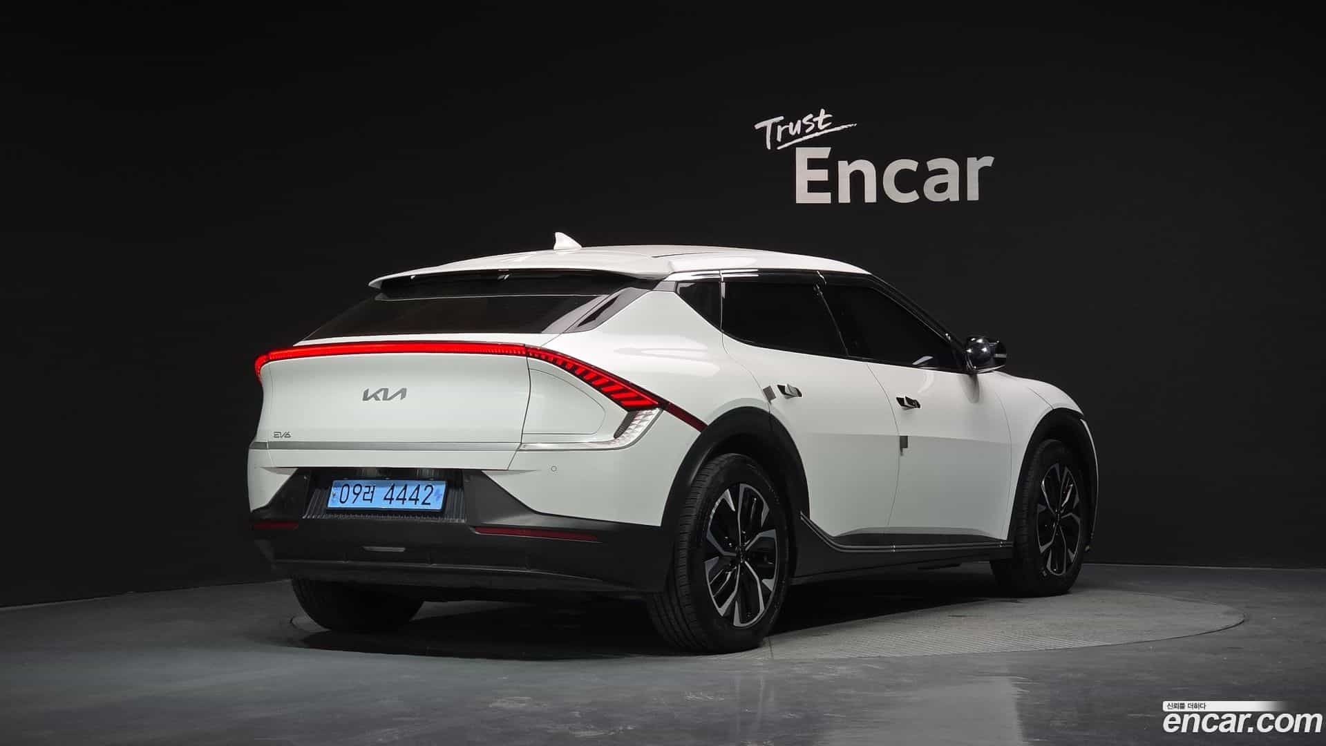 EV6 Kia 2022.8-OUTER-002