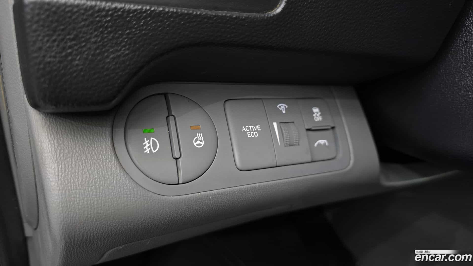 Starex Hyundai 2019.2-OPTION-023