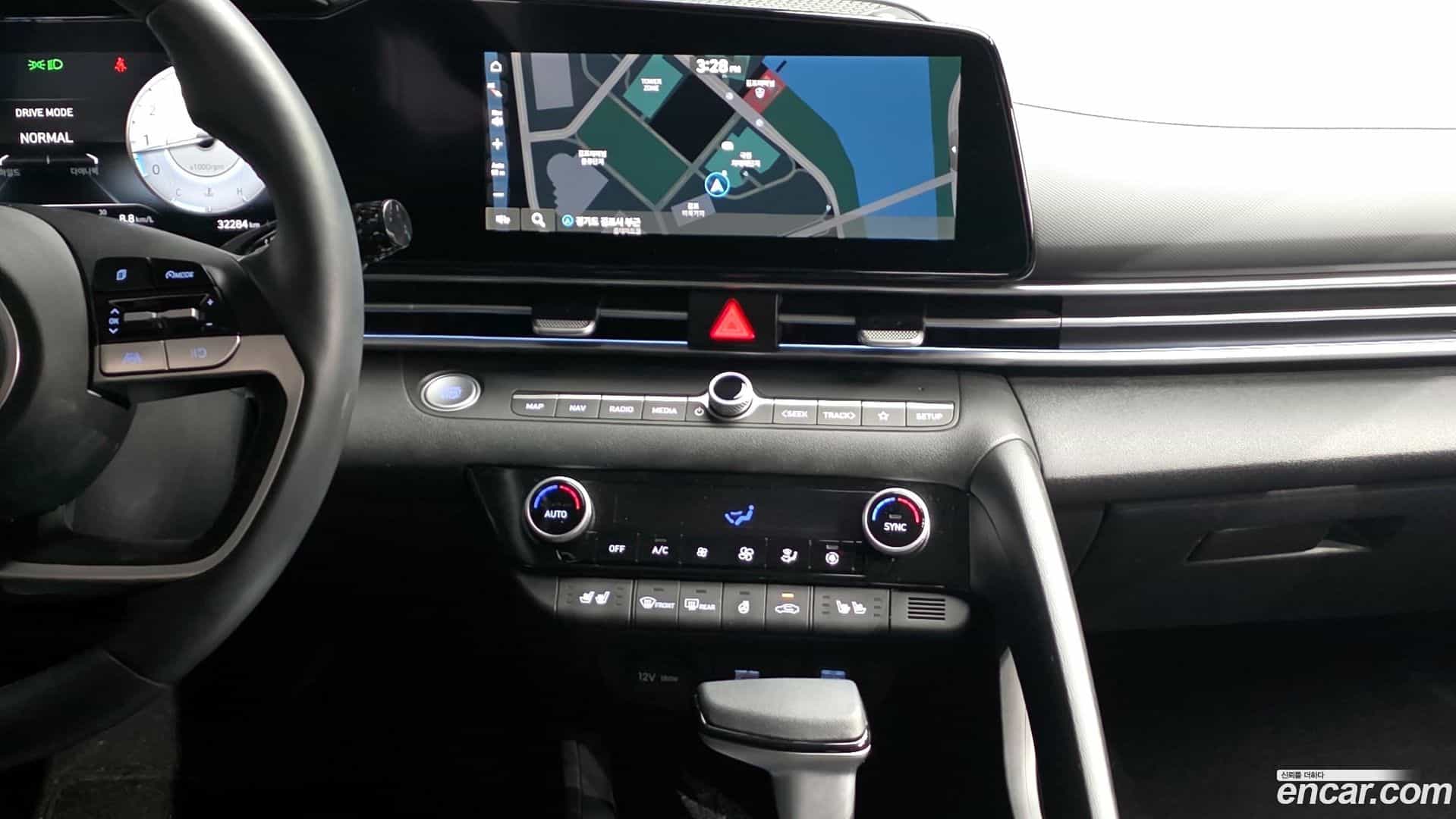 AVANTE Hyundai 2022.3-OPTION-017