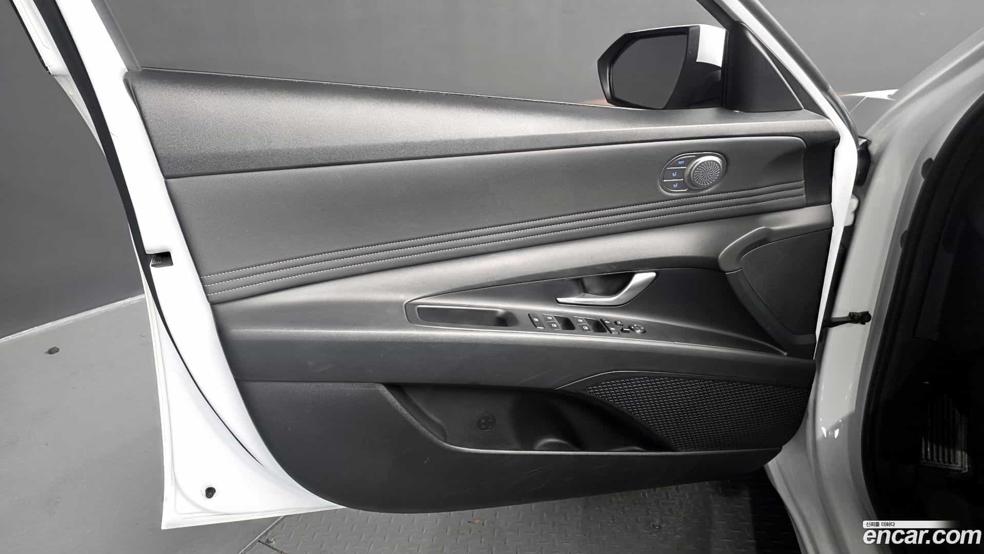 AVANTE Hyundai 2022.3-INNER-034