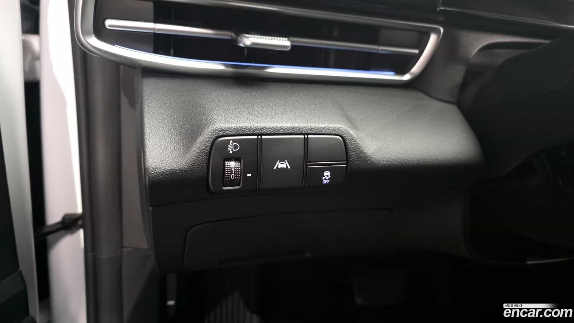 AVANTE Hyundai 2022.3-OPTION-041