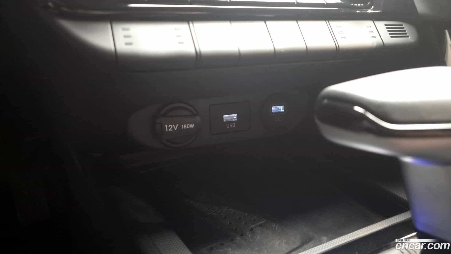 AVANTE Hyundai 2022.3-OPTION-044