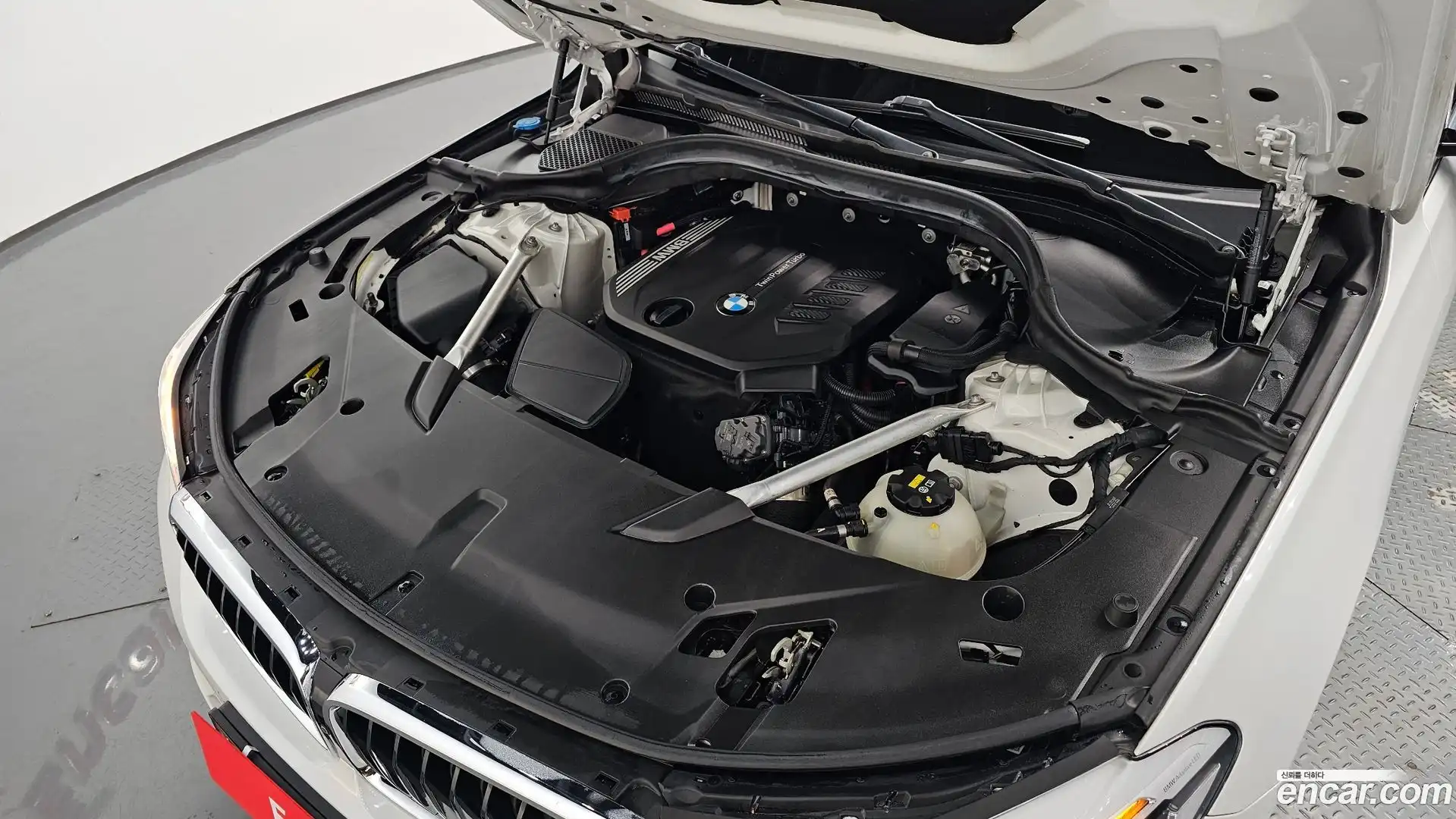 Gran Turismo BMW 2019.11-OUTER-006