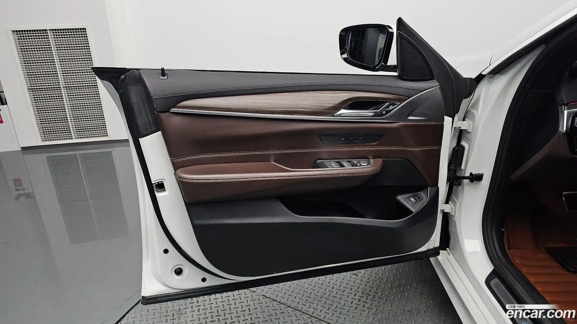 Gran Turismo BMW 2019.11-INNER-034