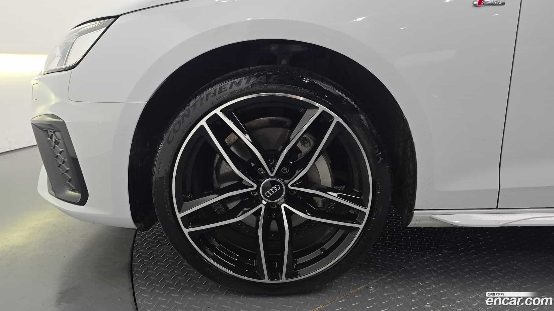 A4 Audi 2020.4-OUTER-005