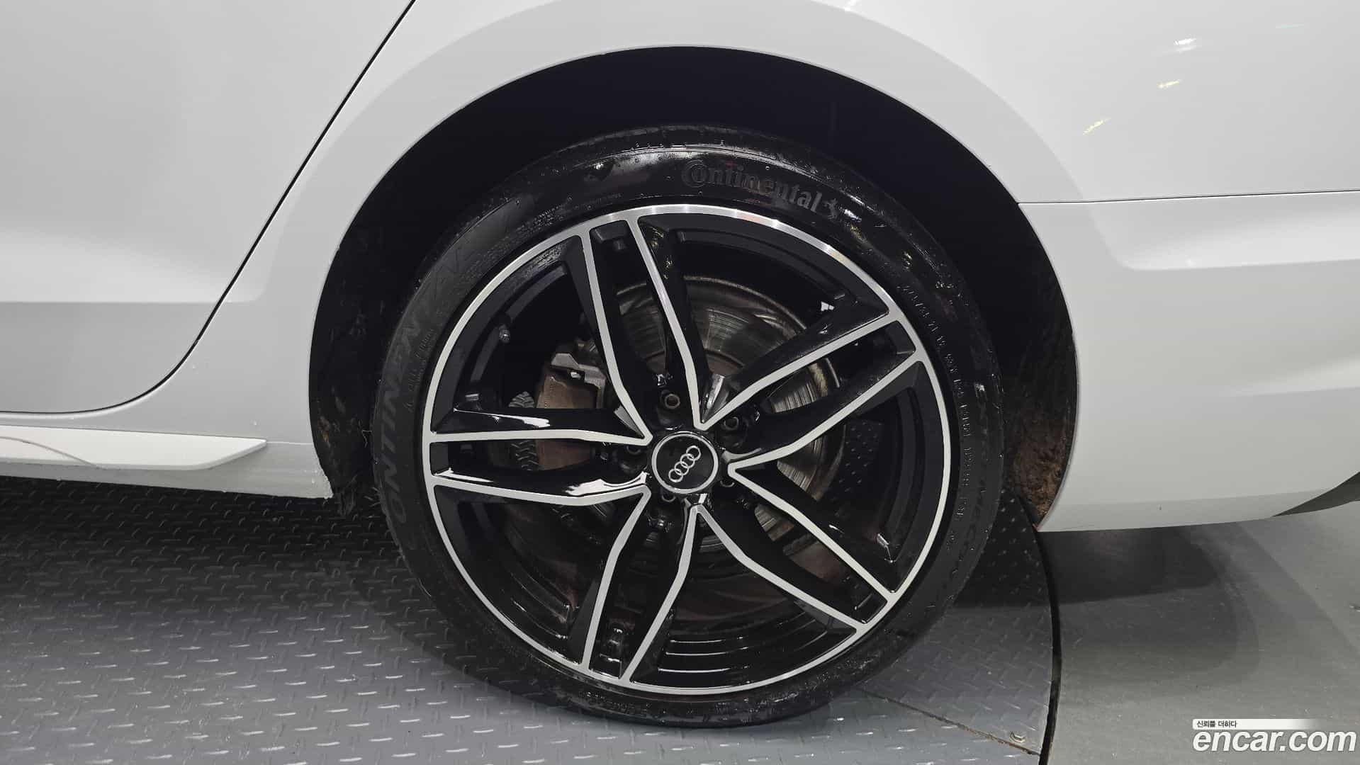A4 Audi 2020.4-OUTER-031