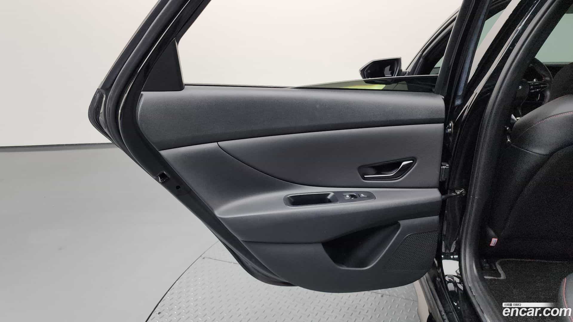 AVANTE Hyundai 2021.2-INNER-035