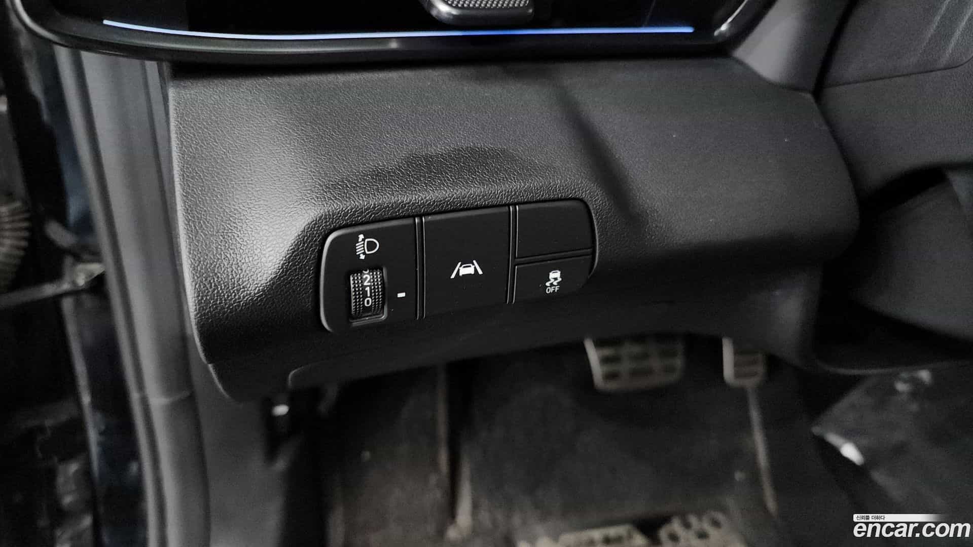 AVANTE Hyundai 2021.2-OPTION-040