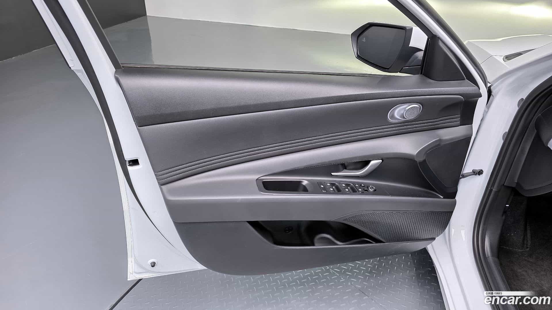 AVANTE Hyundai 2026.2-INNER-034