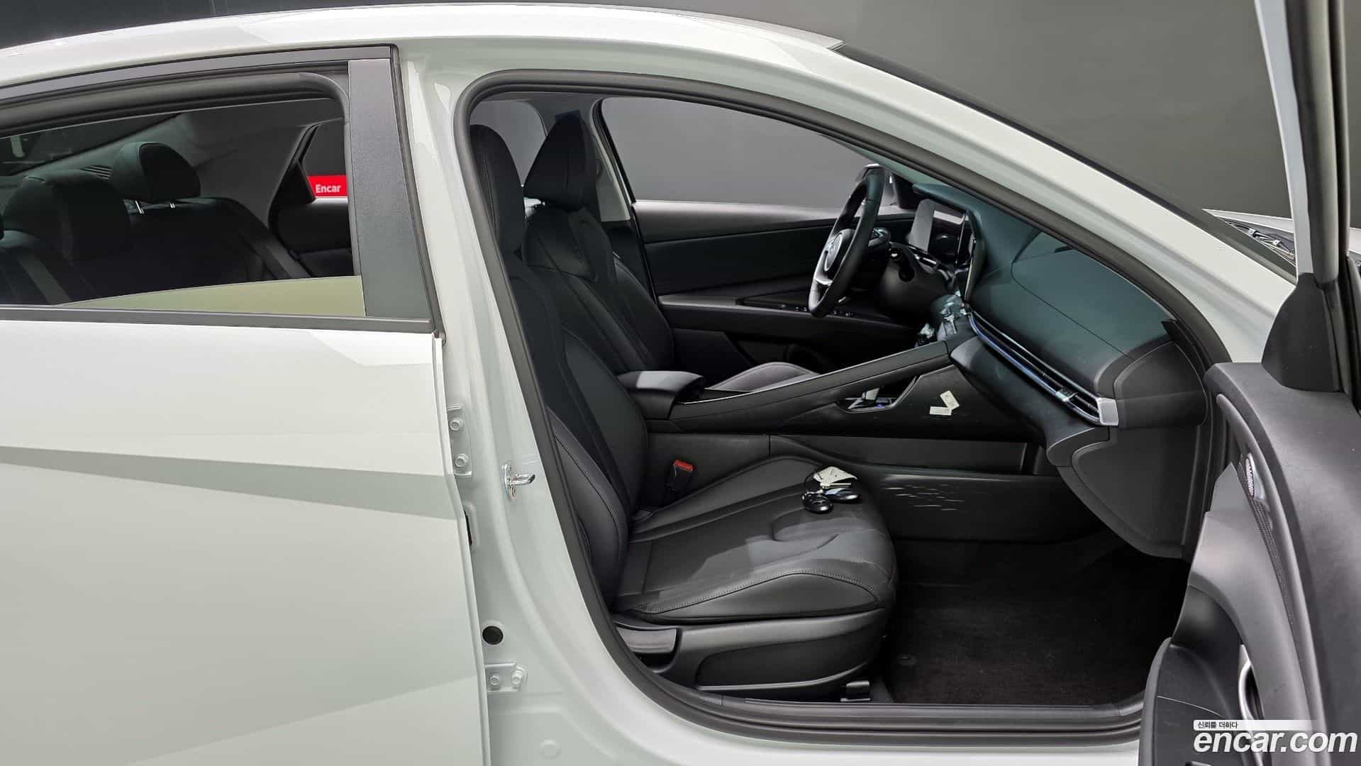 AVANTE Hyundai 2026.2-INNER-036