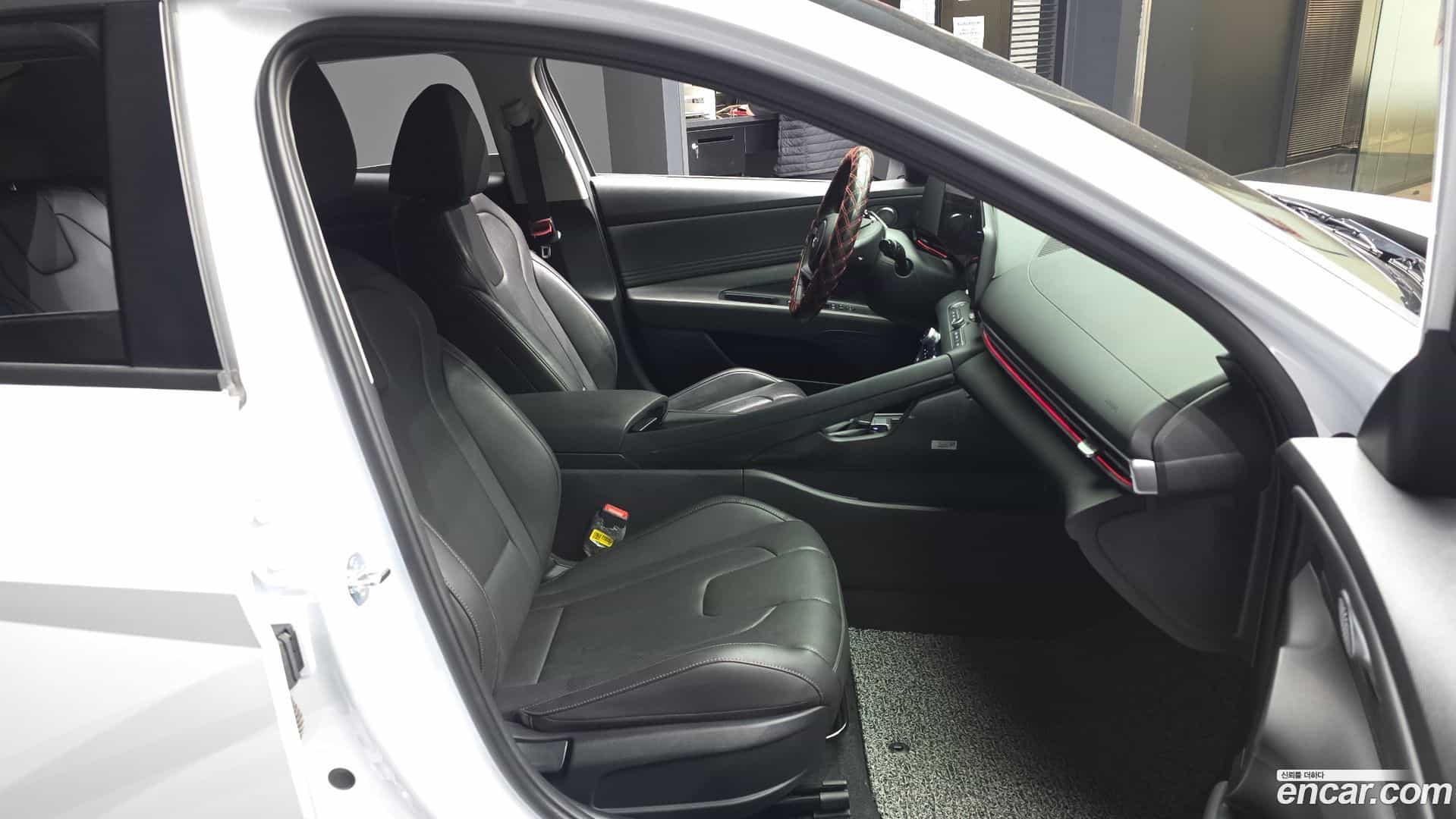 AVANTE Hyundai 2024.11-OPTION-015
