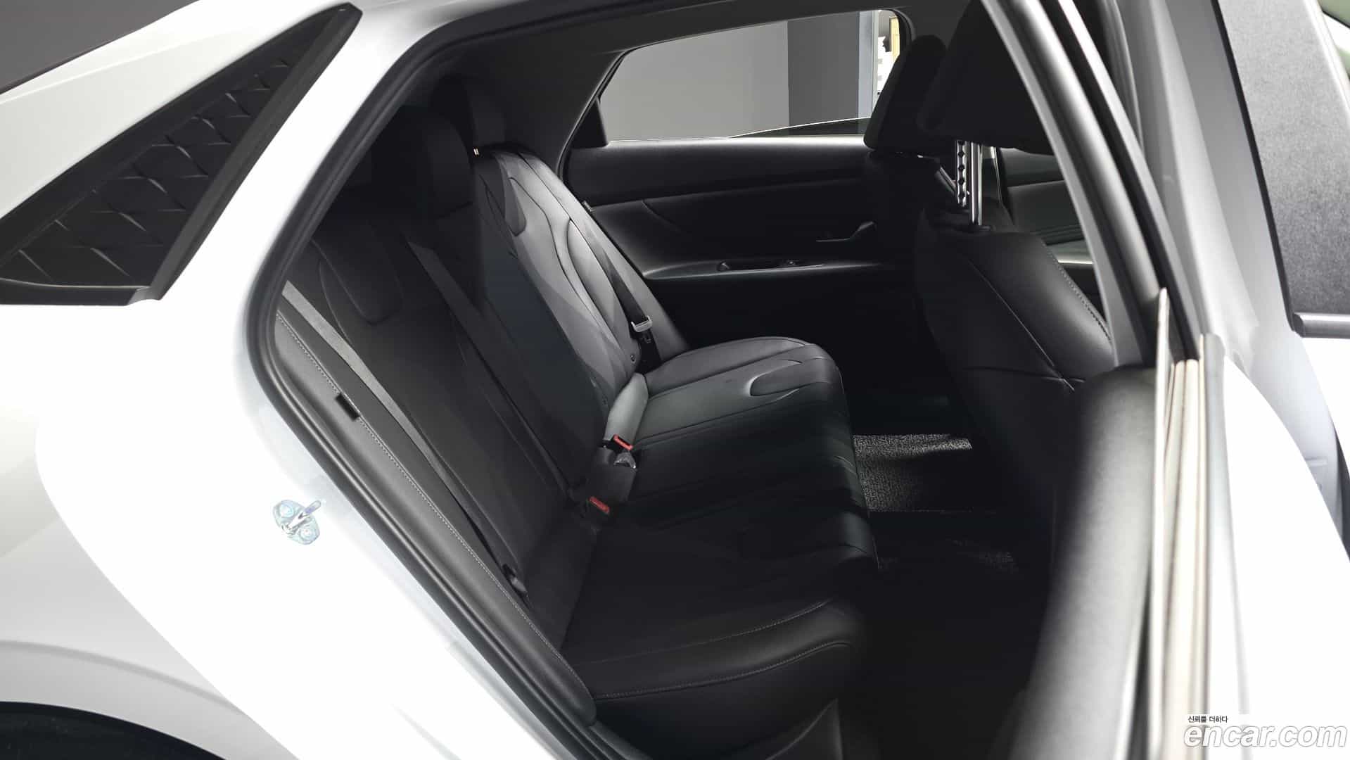 AVANTE Hyundai 2024.11-OPTION-016