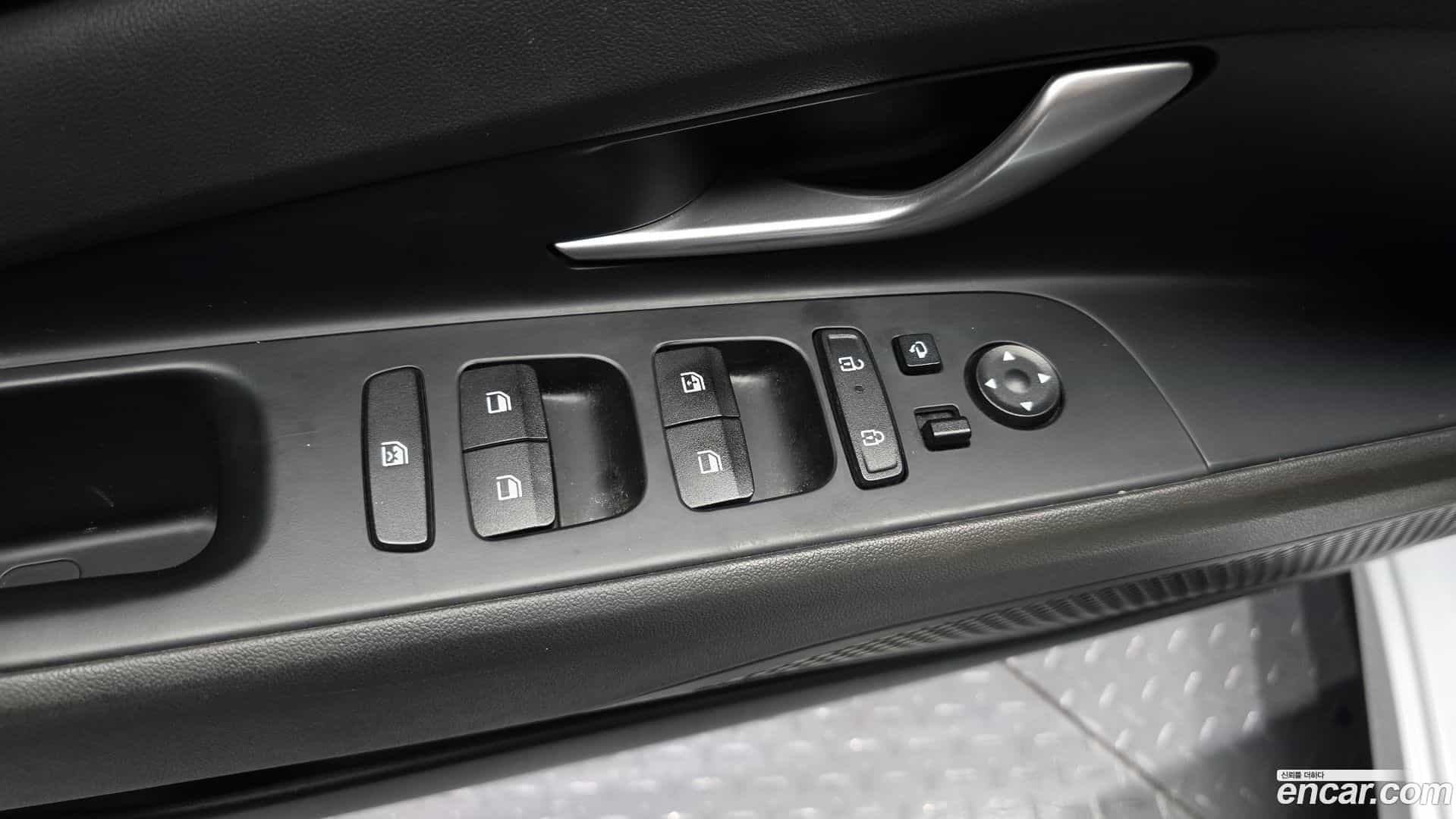 AVANTE Hyundai 2024.11-OPTION-042