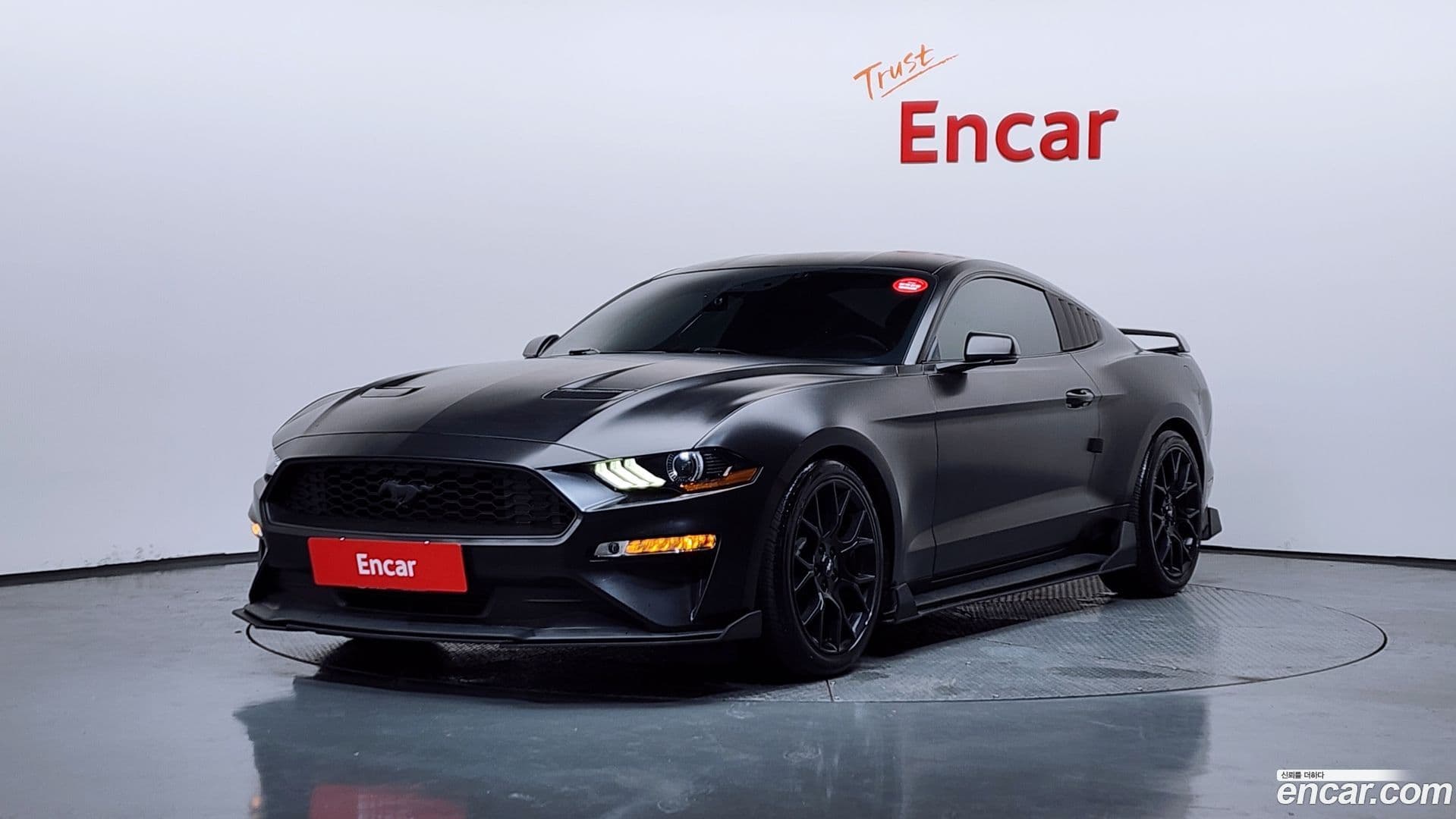 Main__Slider__Photo:Mustang Ford 2018.4-0