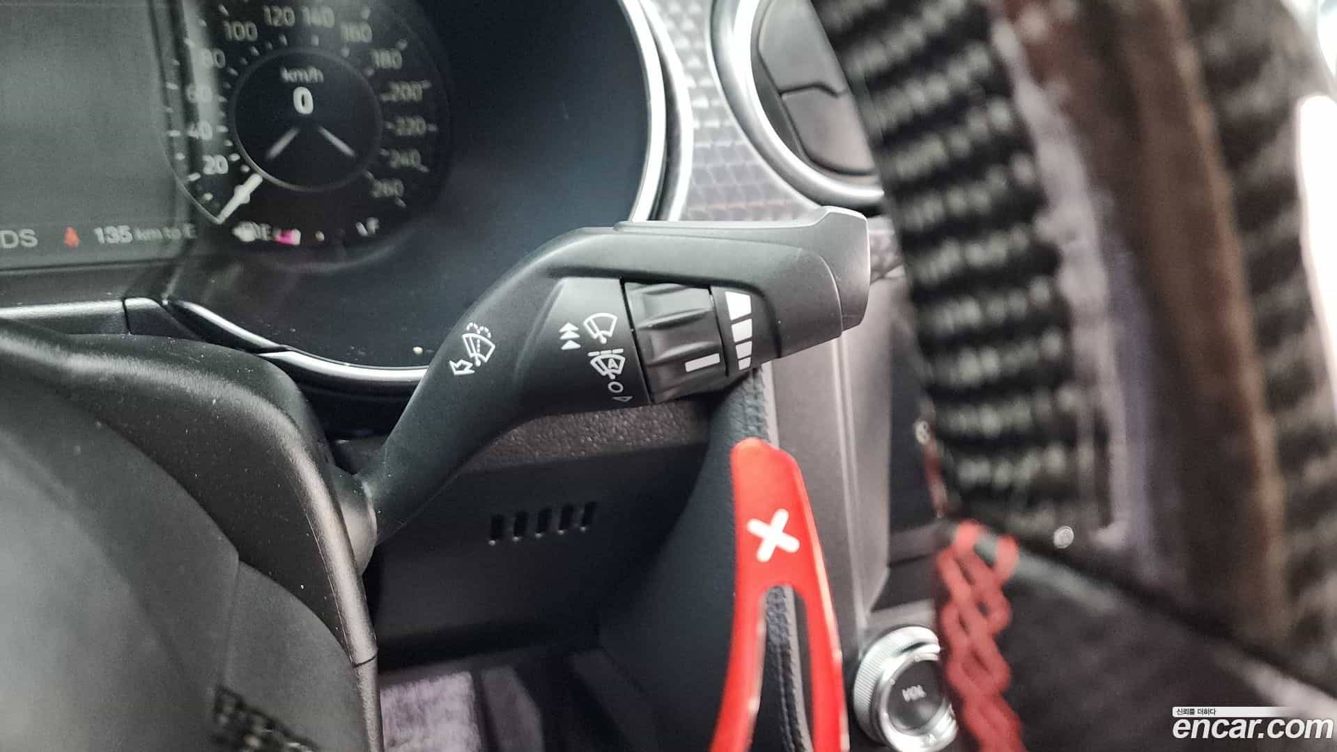 Mustang Ford 2018.4-OPTION-042