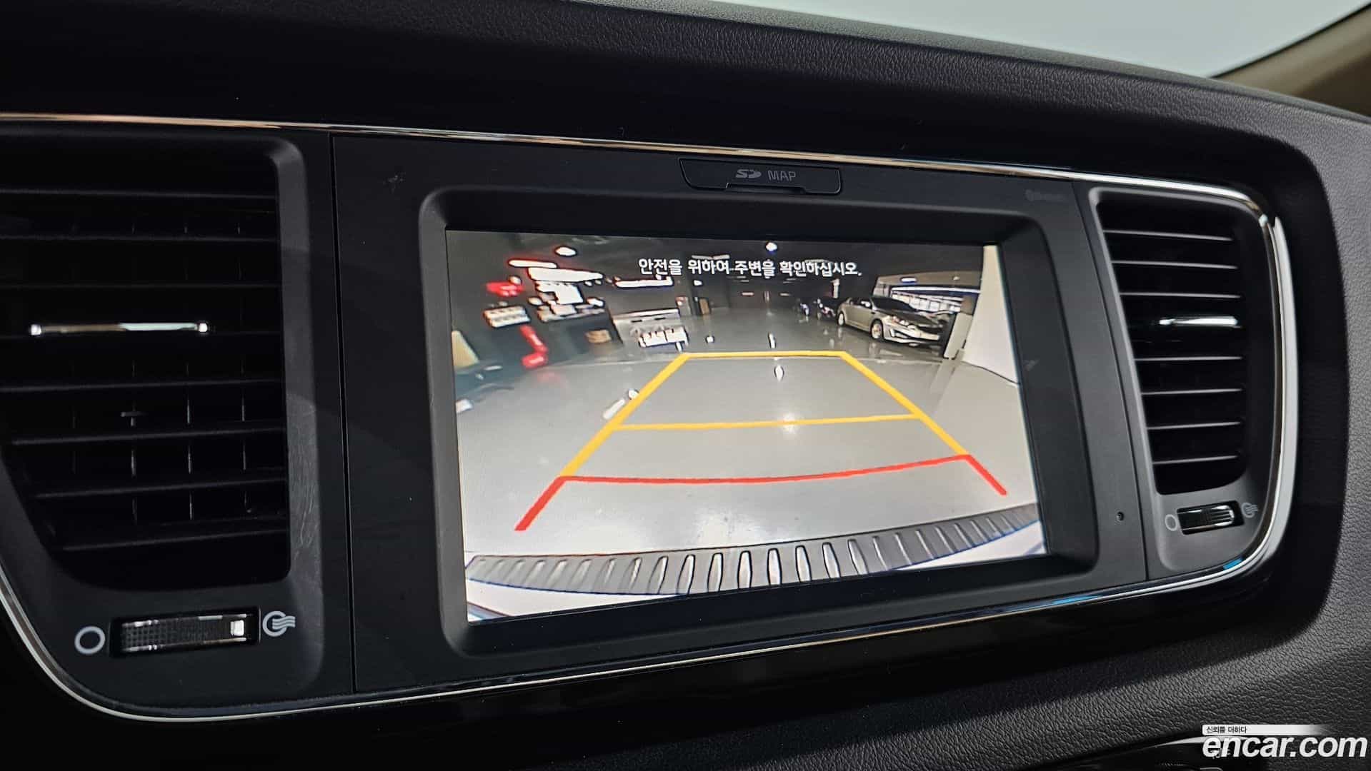 Canival Kia 2016.6-OPTION-018