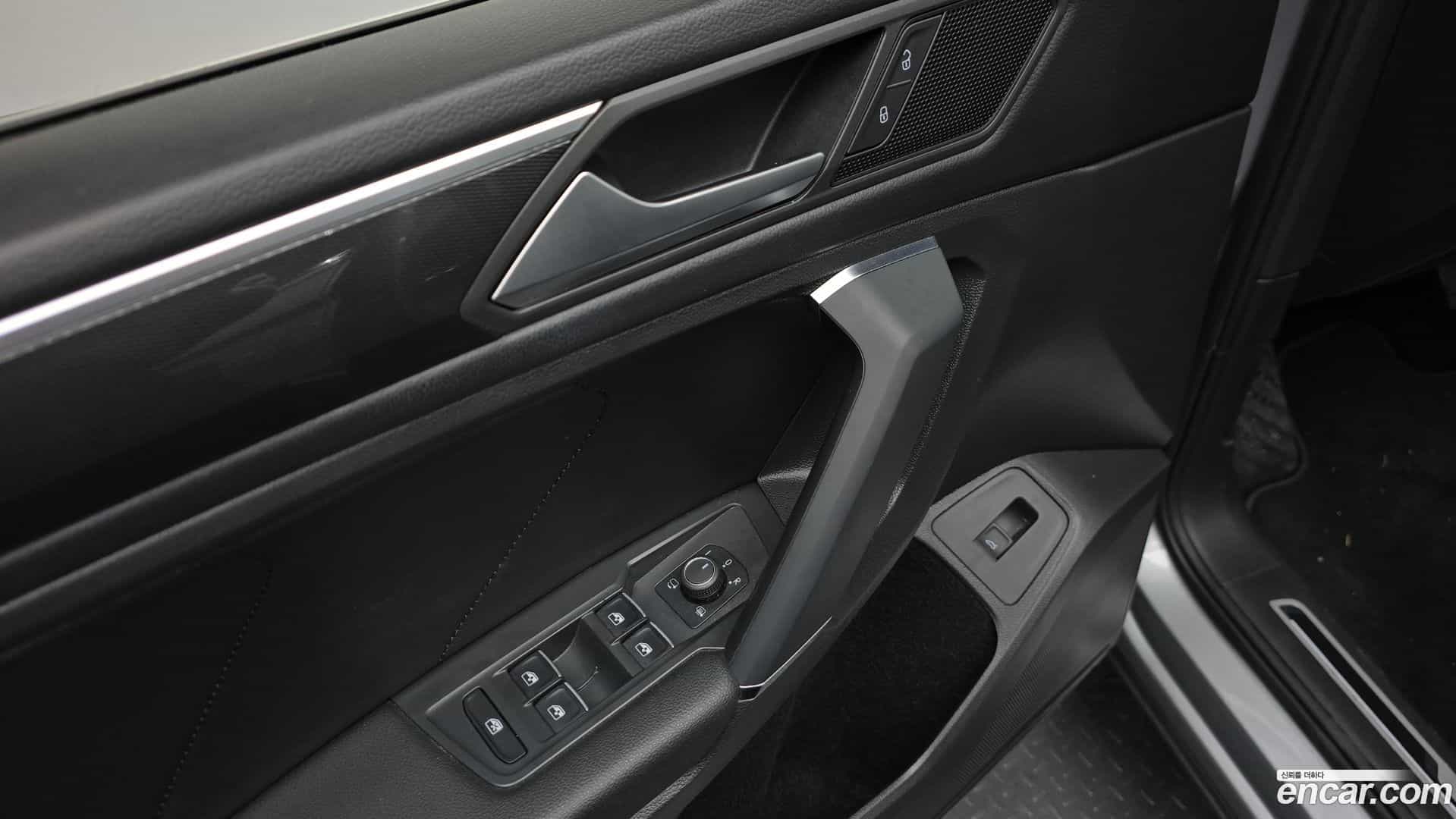 Tiguan Volkswagen 2020.5-OPTION-019