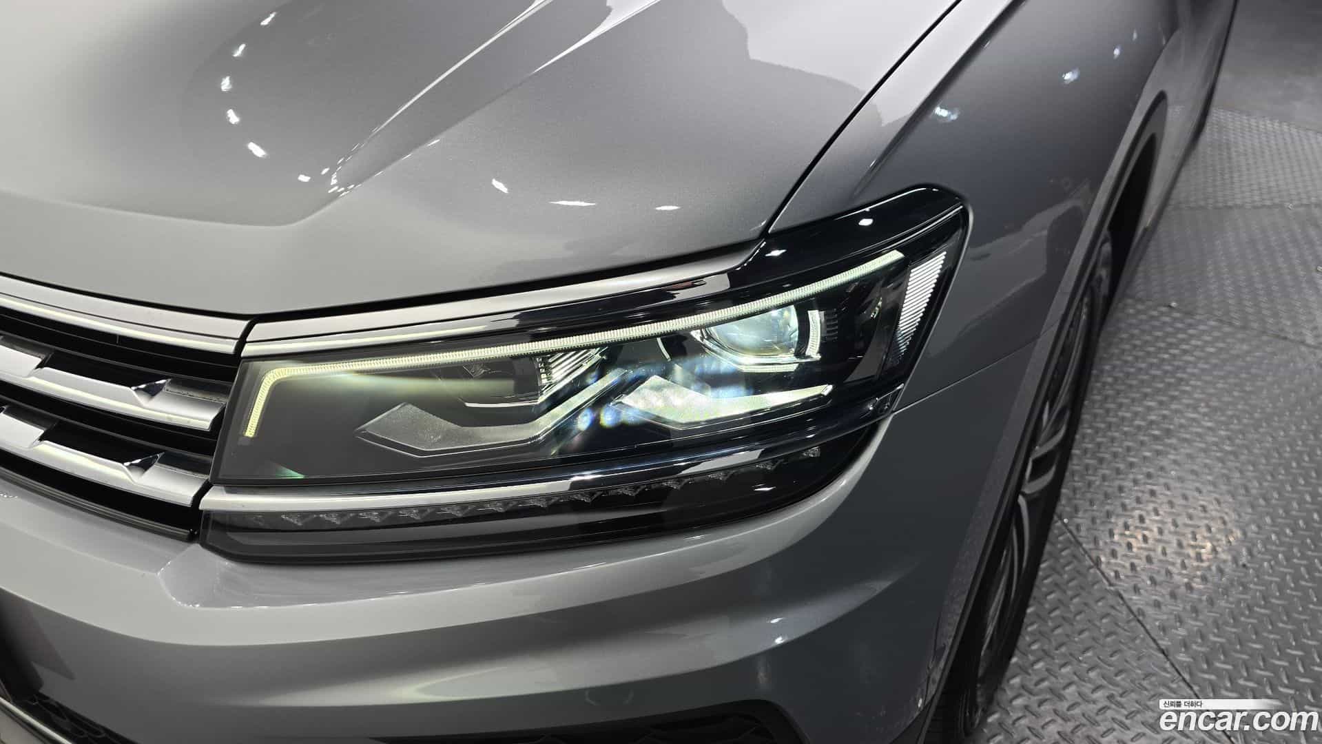 Tiguan Volkswagen 2020.5-OUTER-032