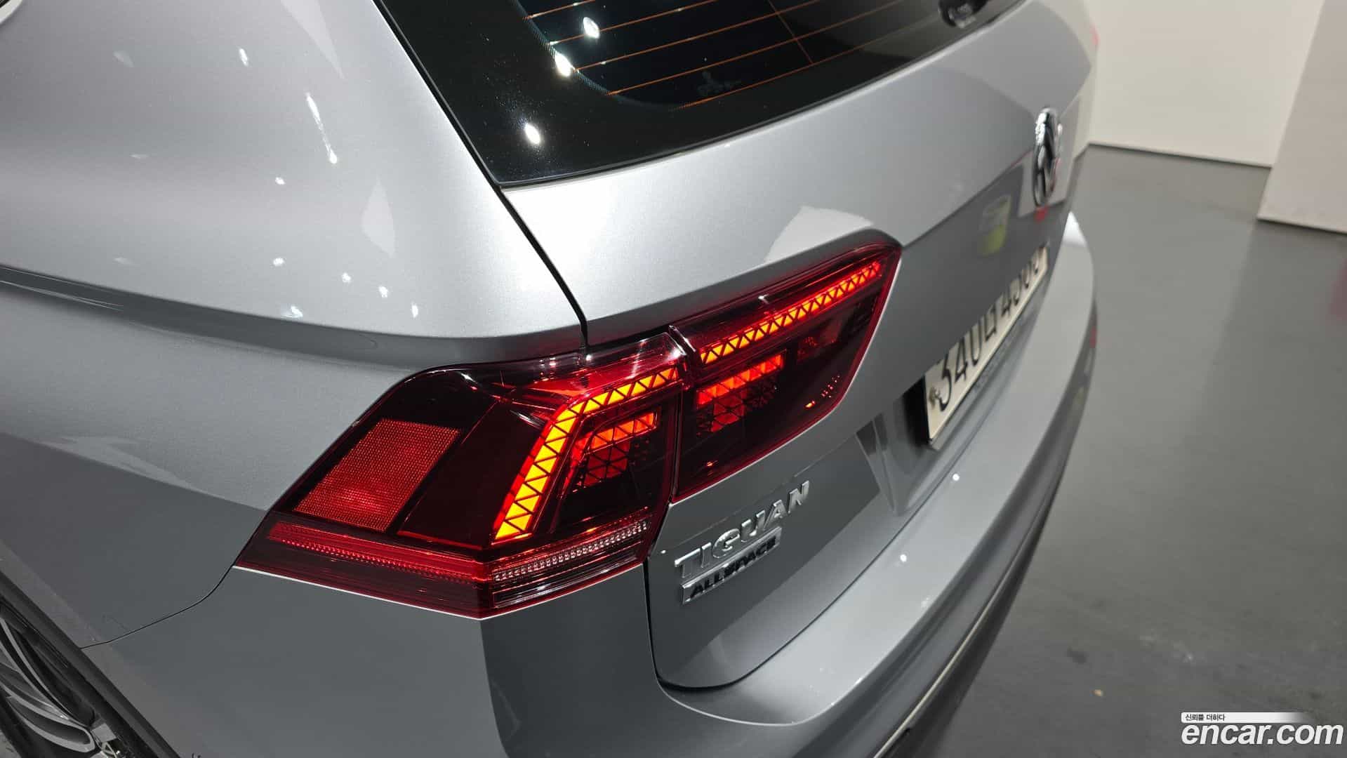 Tiguan Volkswagen 2020.5-OUTER-033