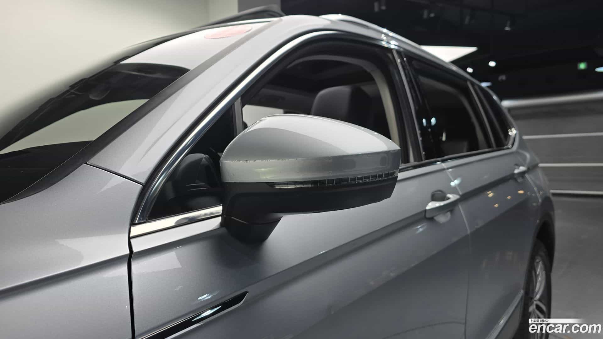 Tiguan Volkswagen 2020.5-OPTION-041
