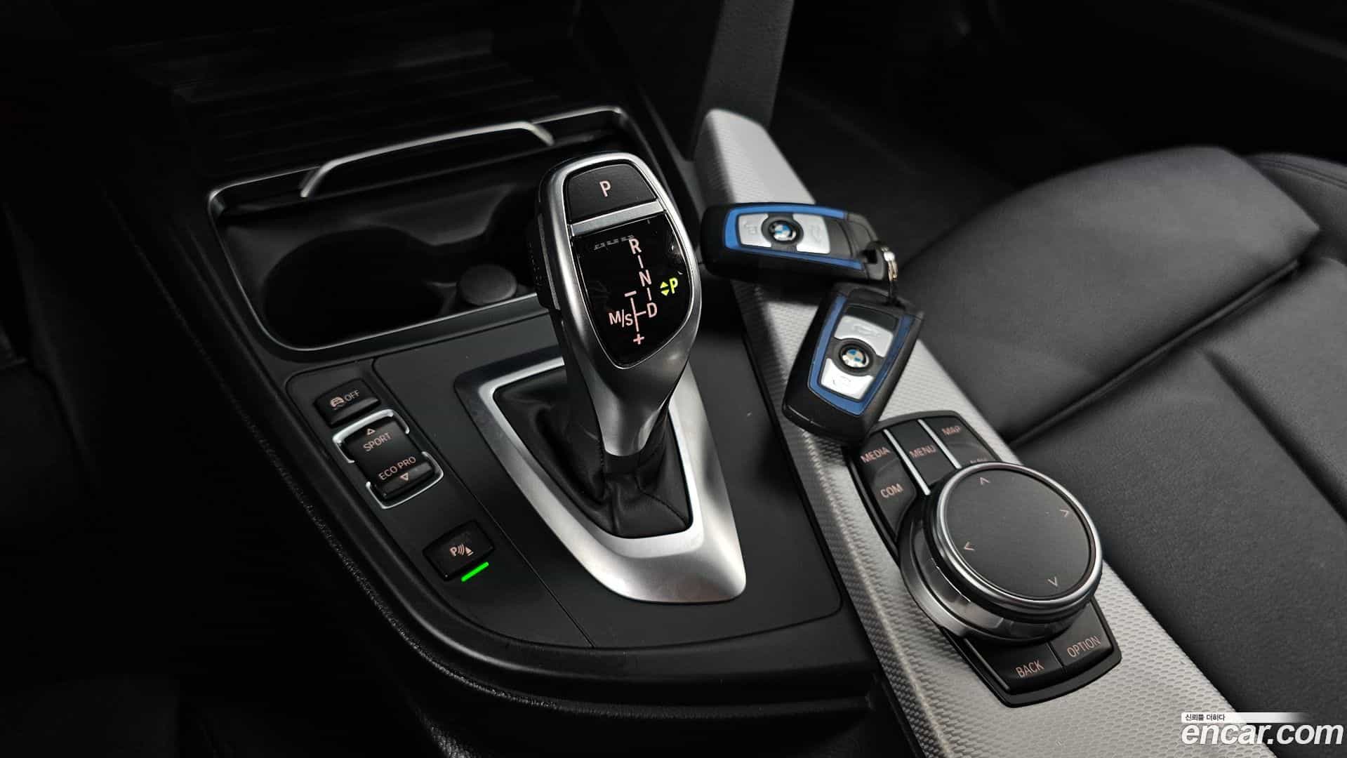 3-Series BMW 2017.9-INNER-009