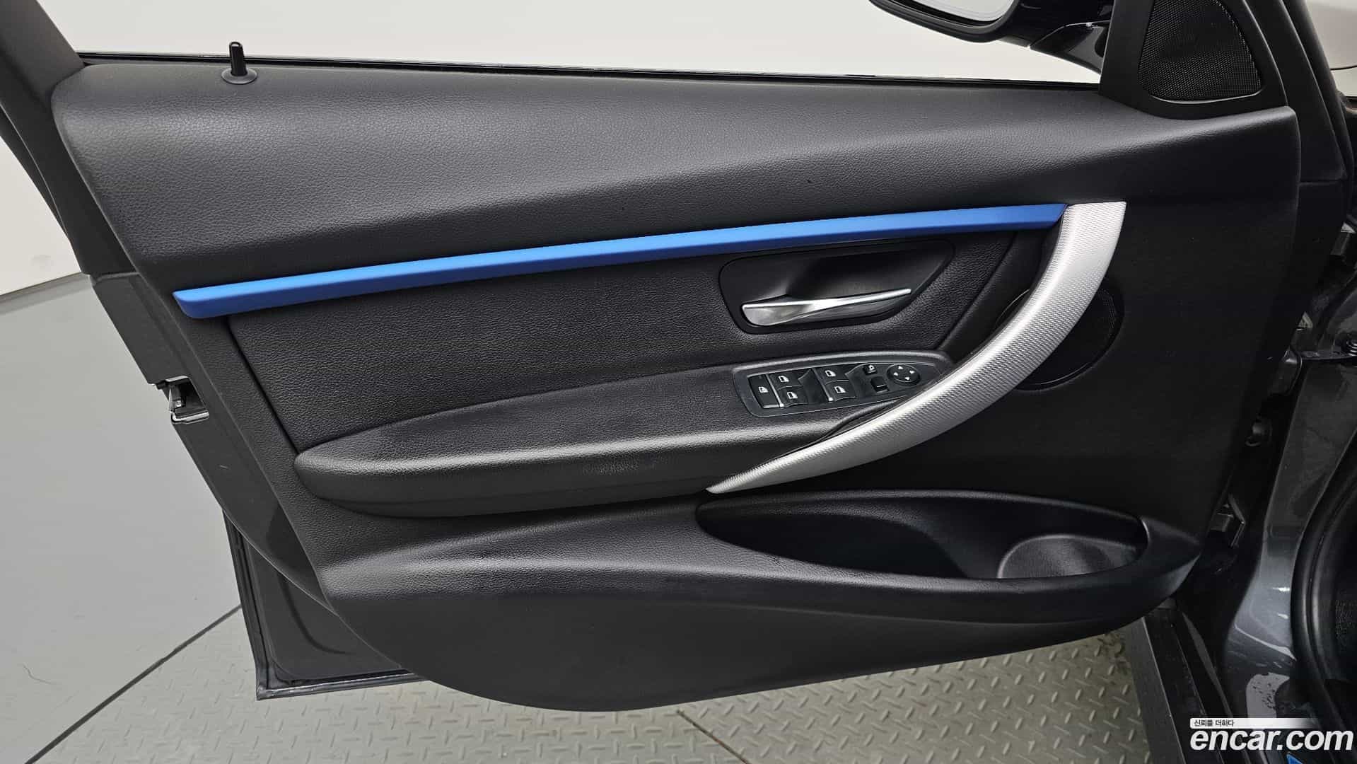 3-Series BMW 2017.9-INNER-034