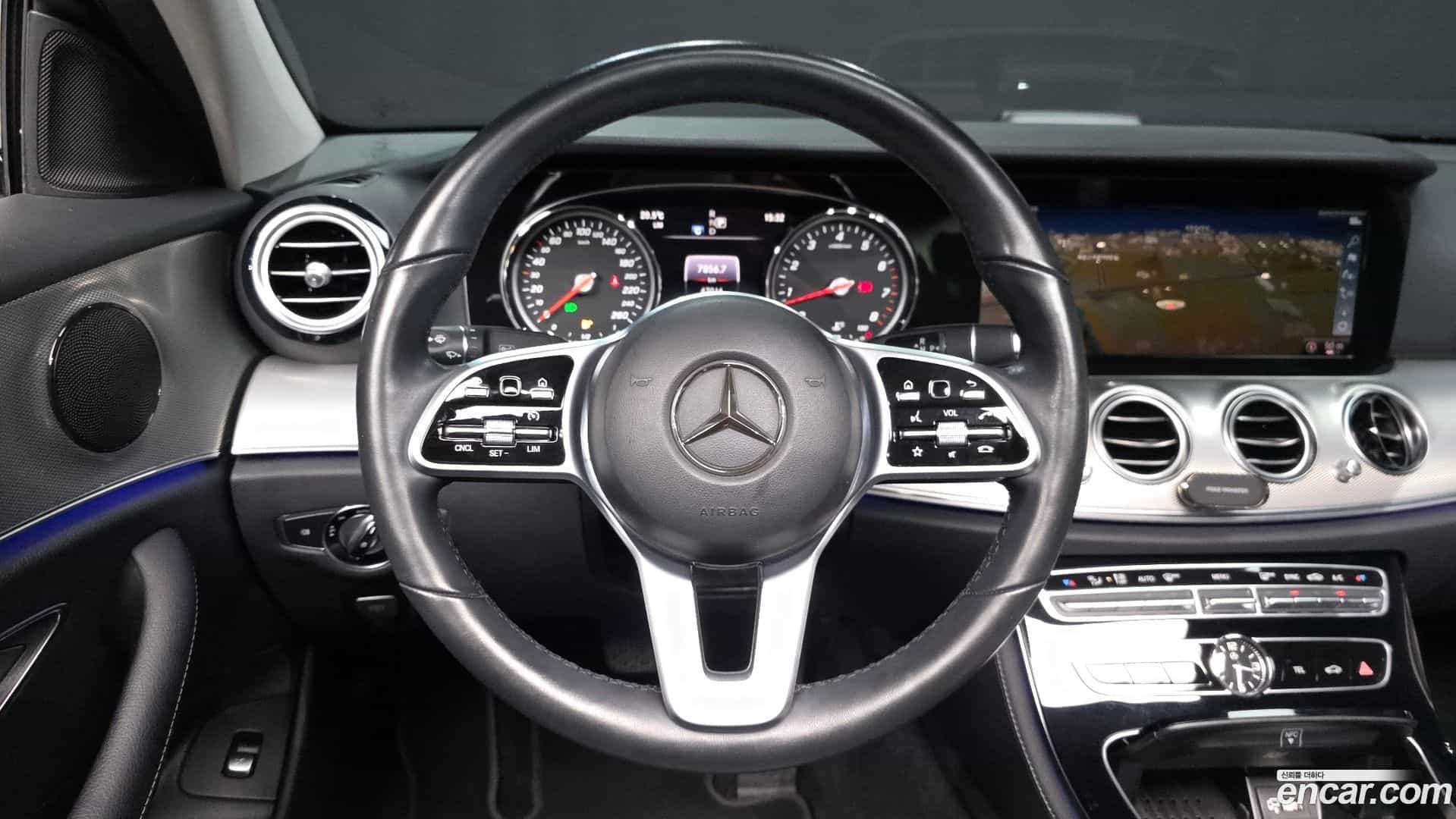 E-Class Mercedes-Benz 2019.8-OPTION-018
