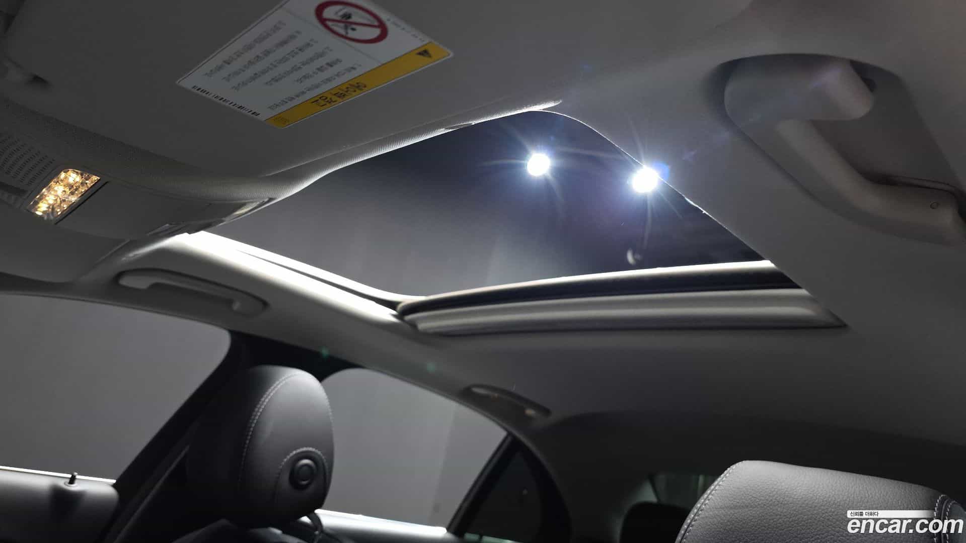 E-Class Mercedes-Benz 2019.8-OPTION-023