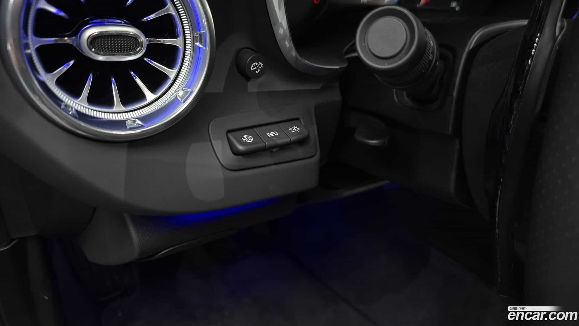 Camaro Chevrolet 2016.9-OPTION-021