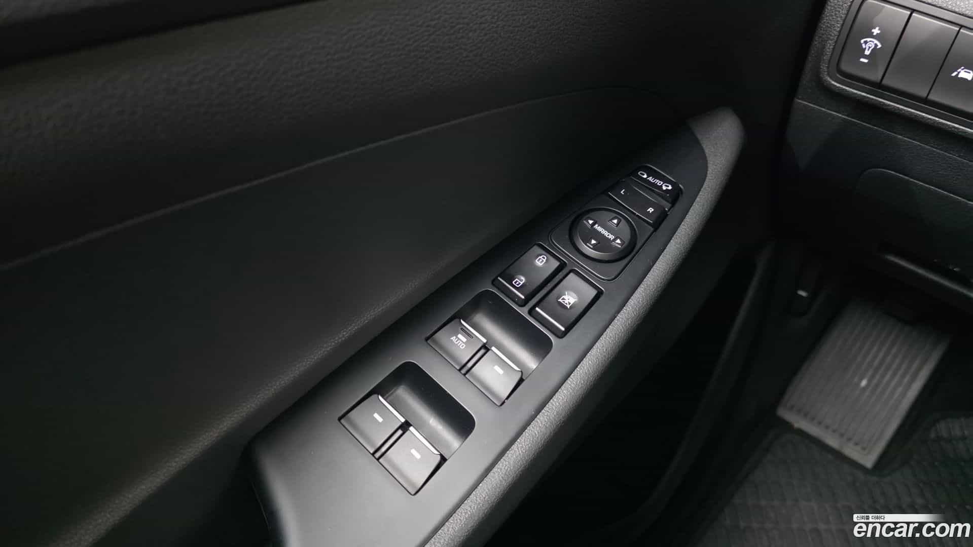 Tucson Hyundai 2020.6-OPTION-041