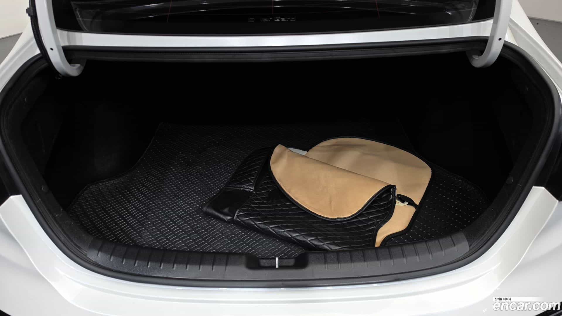 K3 Kia 2019.0-OPTION-021