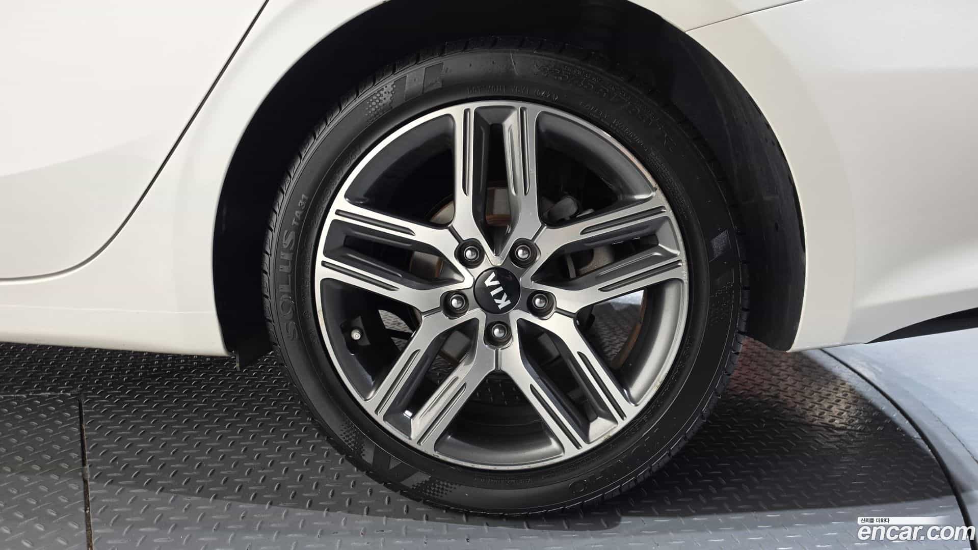 K3 Kia 2019.0-OUTER-031