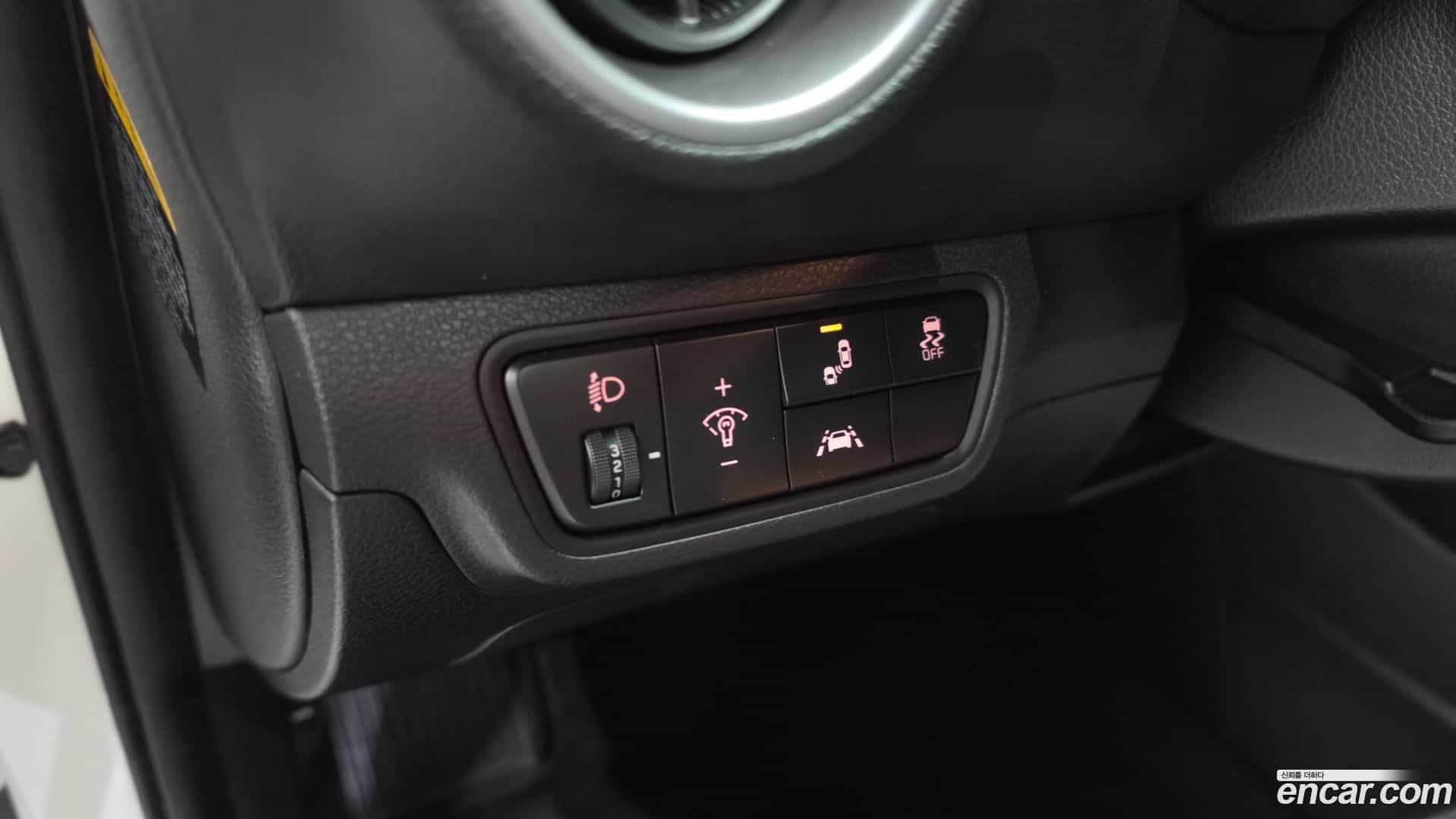 K3 Kia 2019.0-OPTION-040