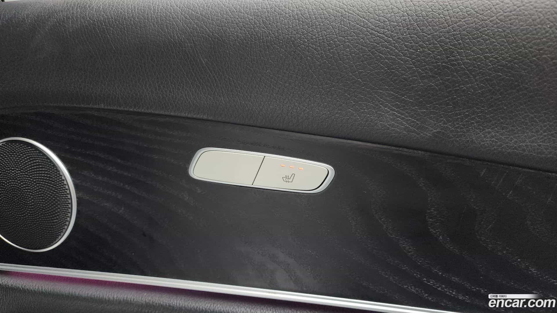 E-Class Mercedes-Benz 2018.11-OPTION-046