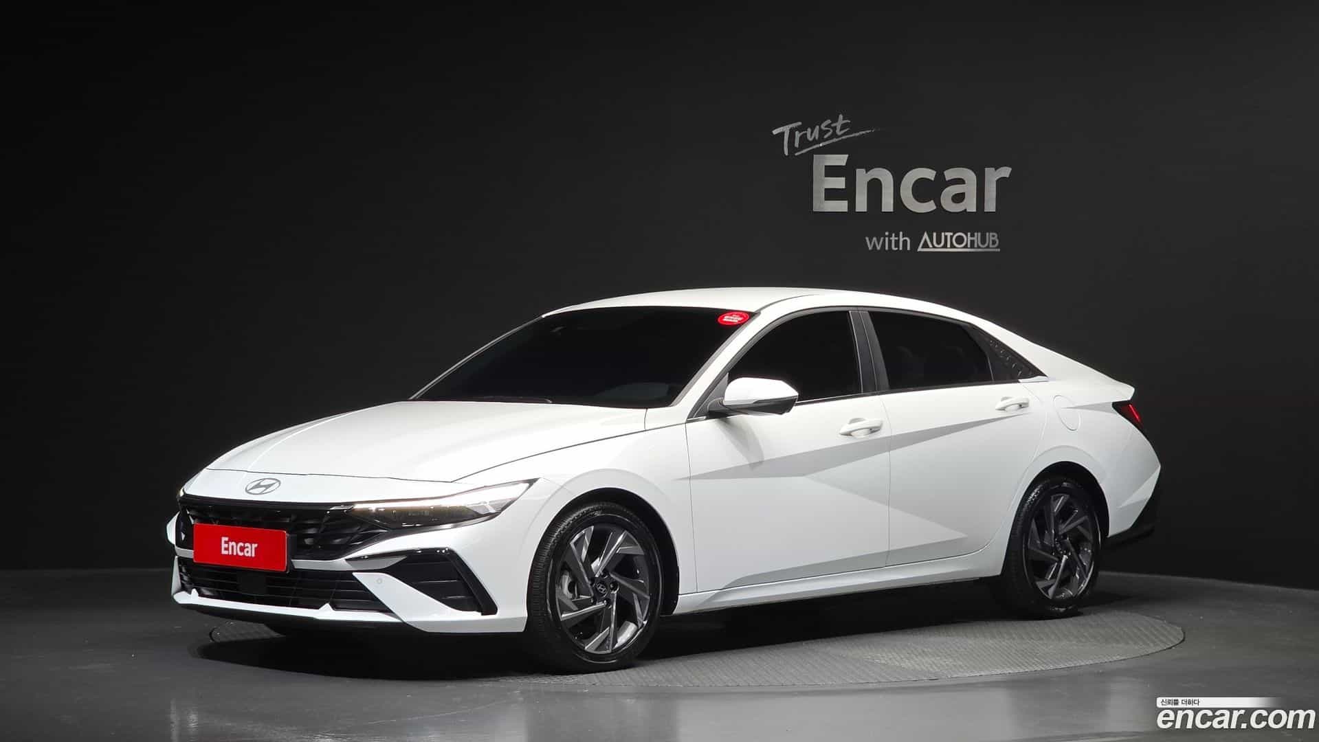 AVANTE Hyundai 2024.0-OUTER-001