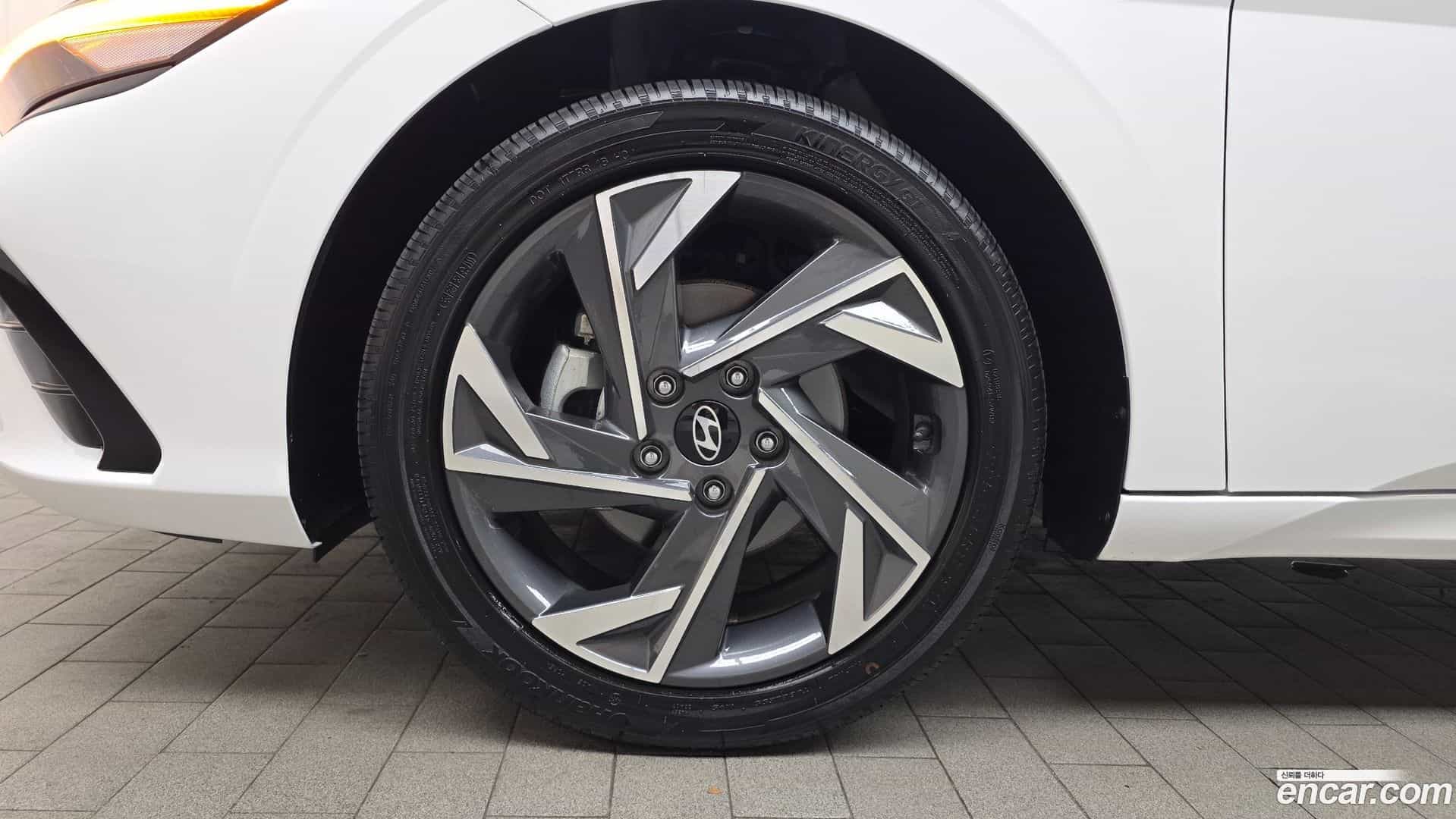 AVANTE Hyundai 2024.0-OUTER-005