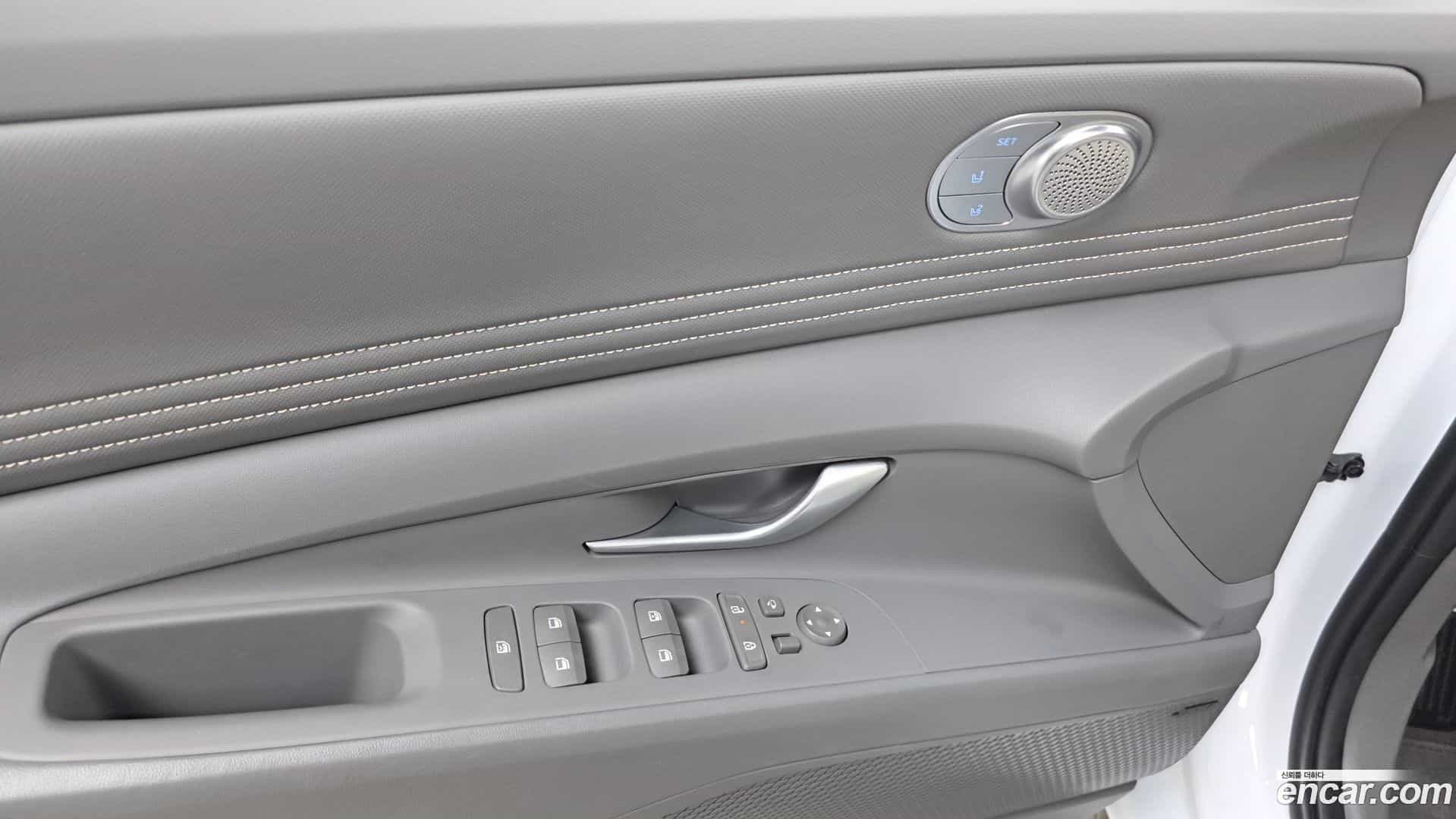 AVANTE Hyundai 2024.0-OPTION-043