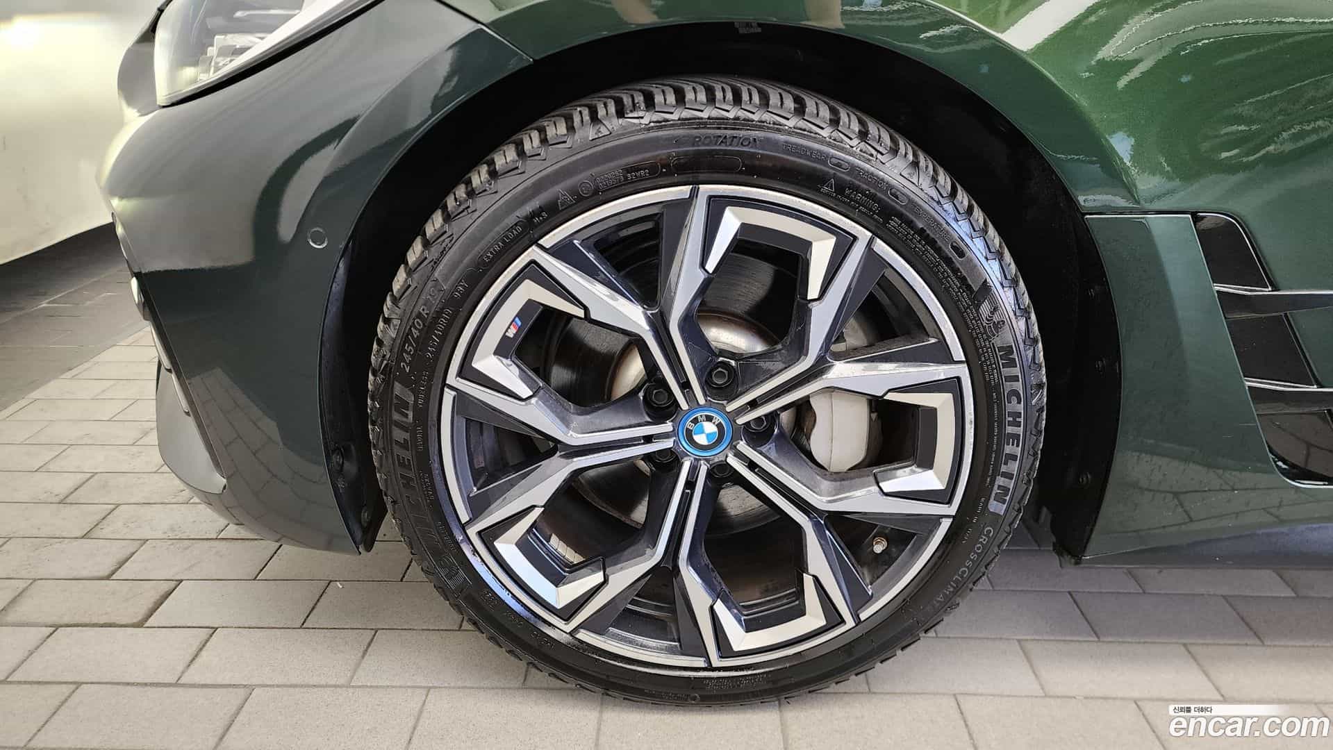 i4 BMW 2022.3-OUTER-005