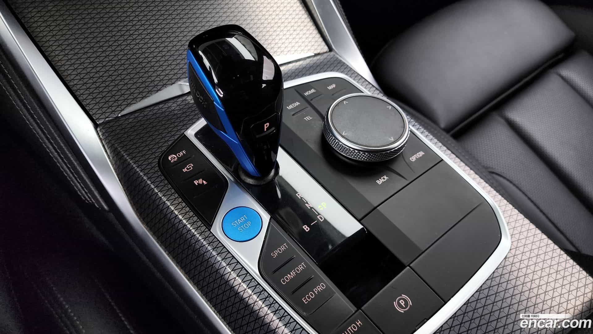 i4 BMW 2022.3-INNER-009