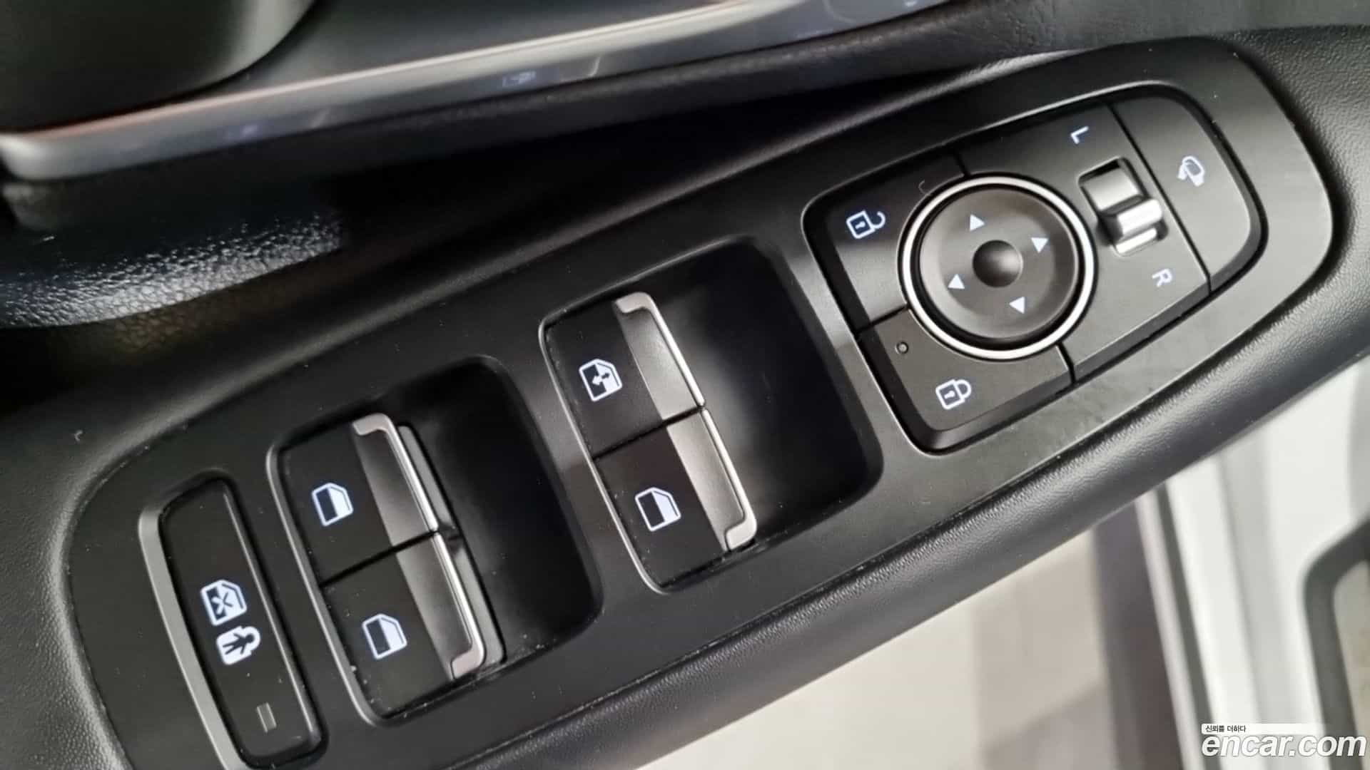 Sonata Hyundai 2020.3-OPTION-021