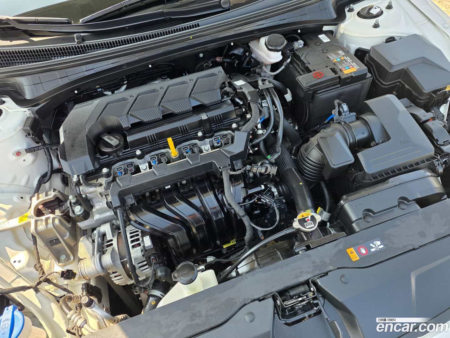 AVANTE Hyundai 2022.1-OPTION-024