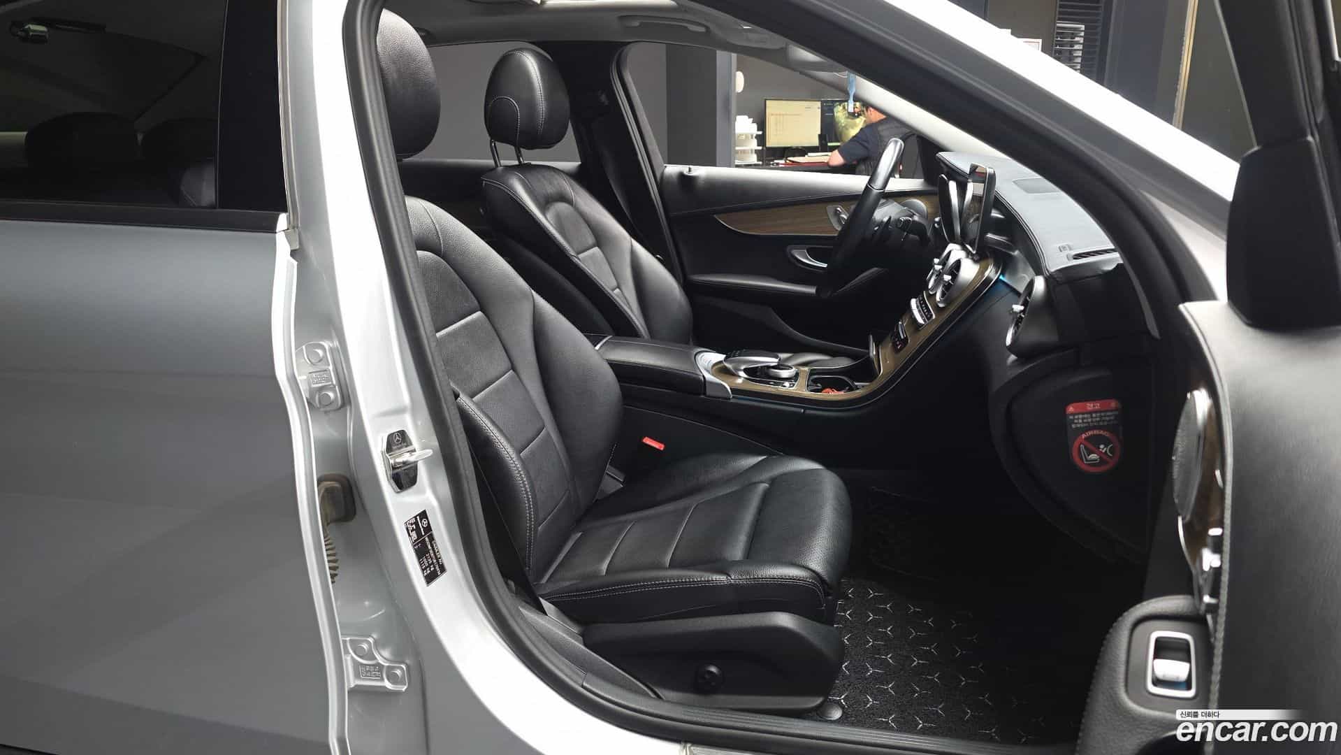 C-Class Mercedes-Benz 2016.5-OPTION-015