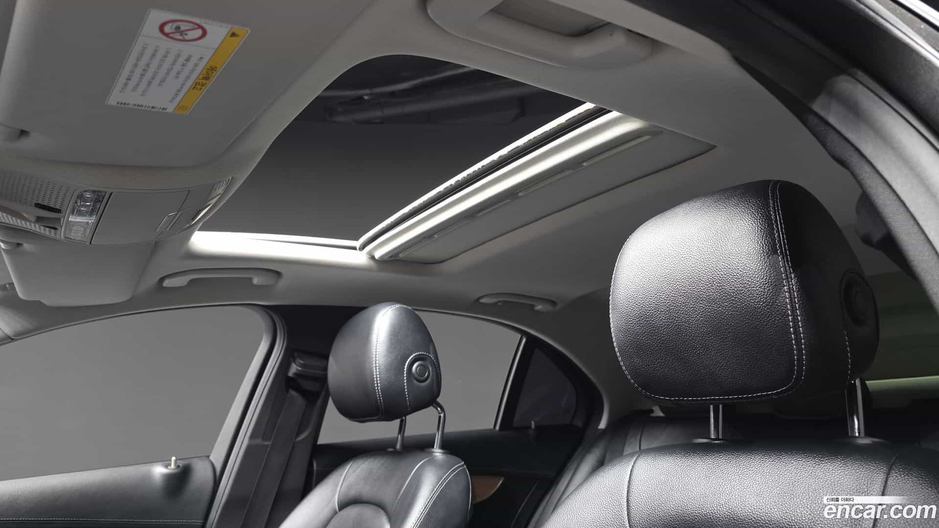 C-Class Mercedes-Benz 2016.5-OPTION-022