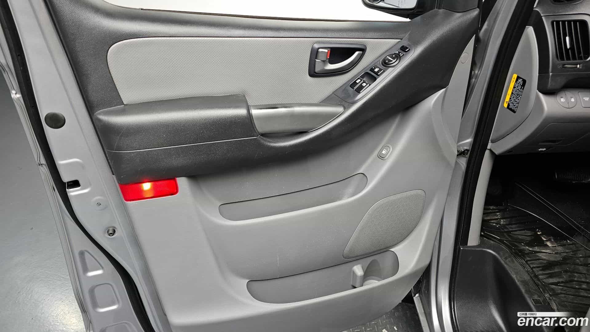 Starex Hyundai 2018.8-INNER-034