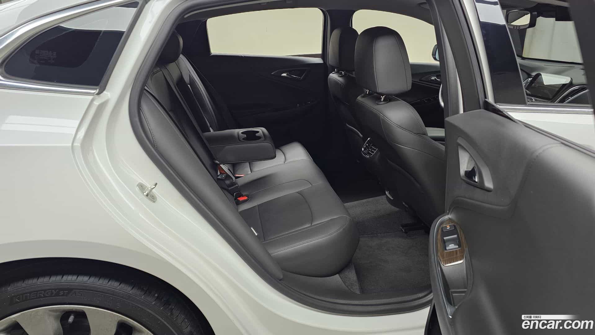 Malibu Chevrolet 2017.10-OPTION-015