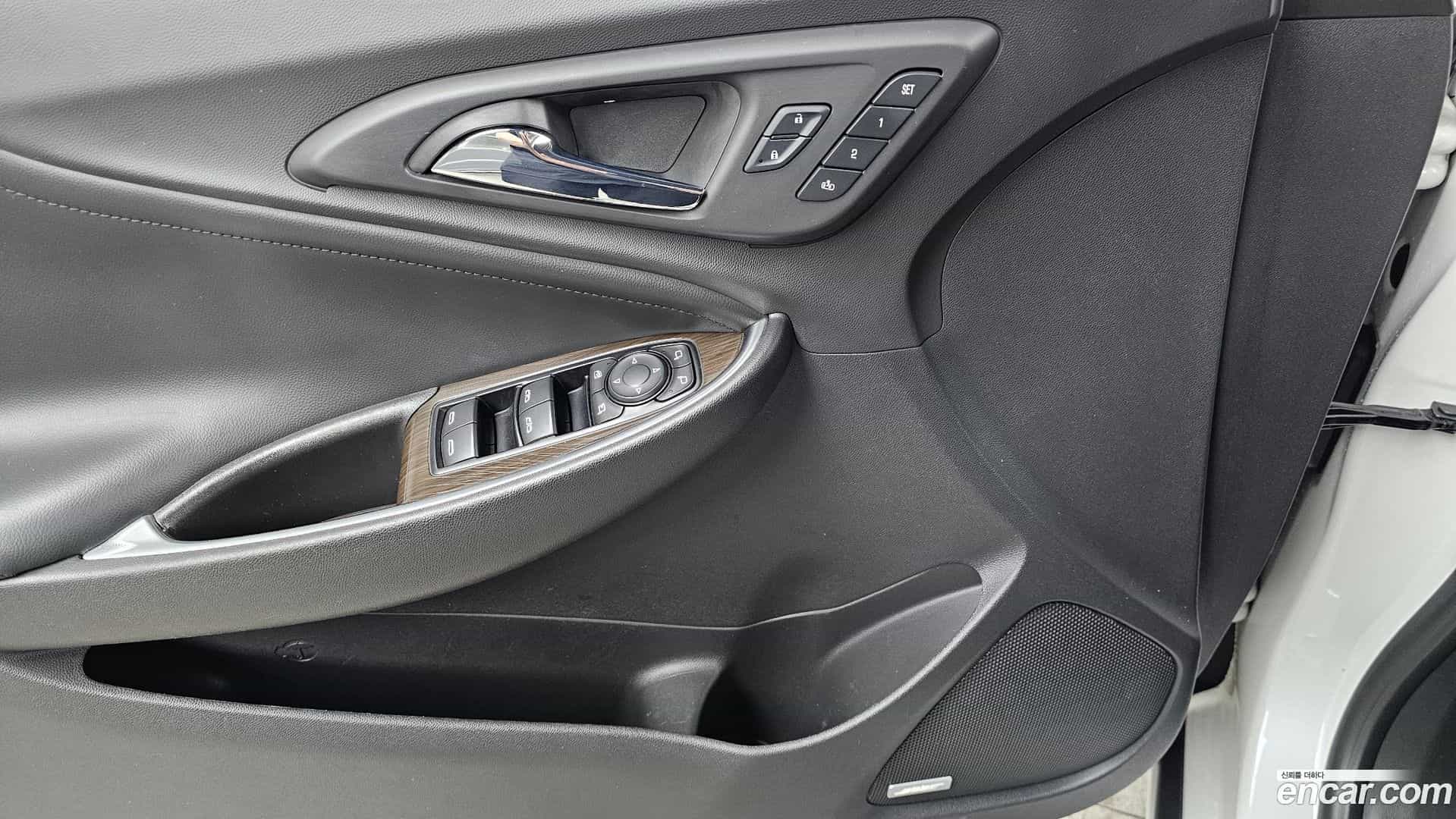 Malibu Chevrolet 2017.10-OPTION-021