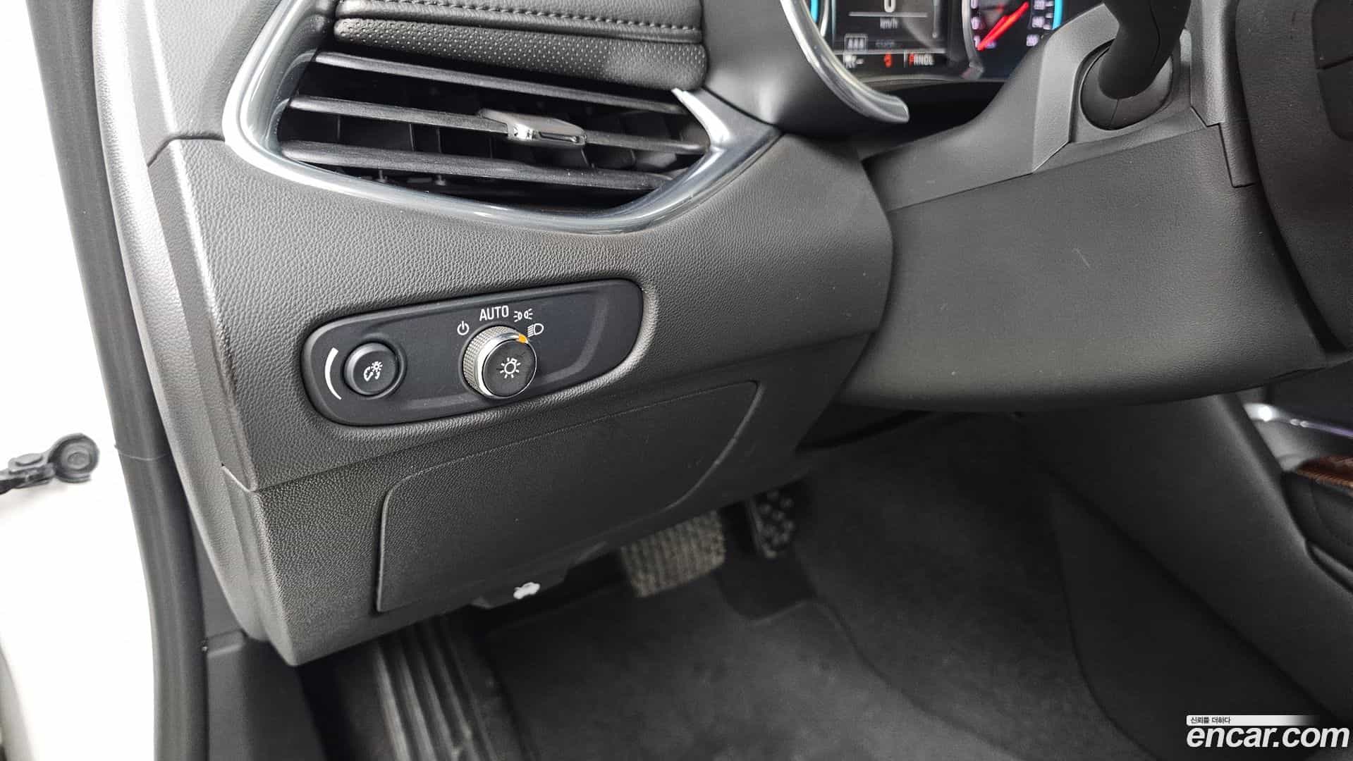 Malibu Chevrolet 2017.10-OPTION-023