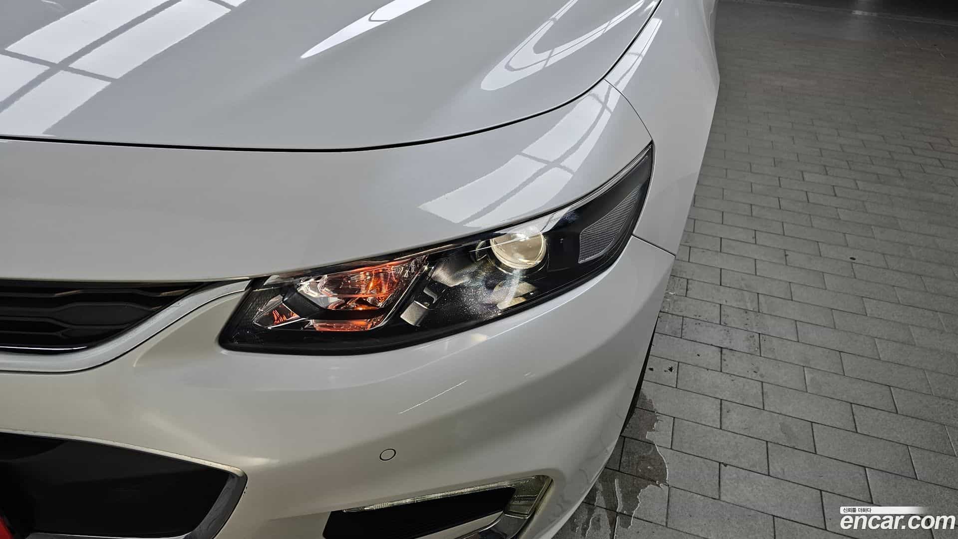 Malibu Chevrolet 2017.10-OUTER-032