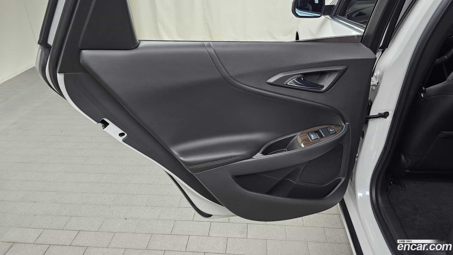 Malibu Chevrolet 2017.10-INNER-035
